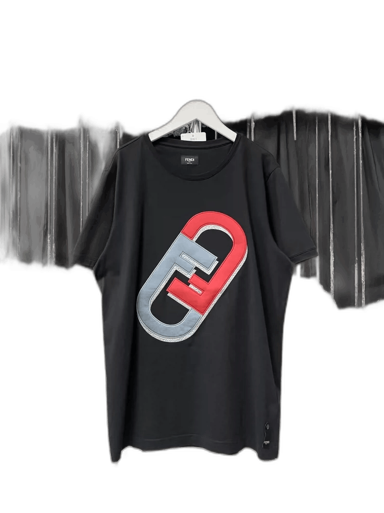 Fendi Fendi Short Sleeve TShirt in Black Size US XL / EU 56 / 4 - 1 Thumbnail