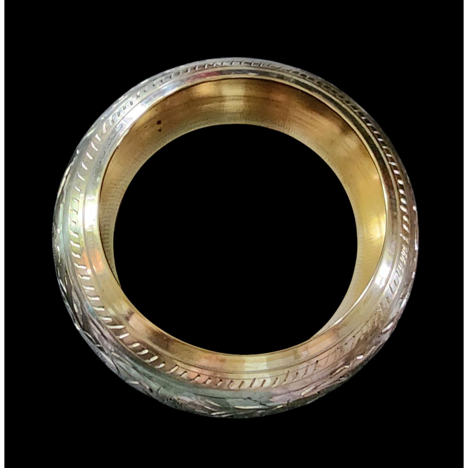 The Unbranded Brand Costume Brass Embossed Design bangle bracelet fashion 0174B Size ONE SIZE - 3 Thumbnail