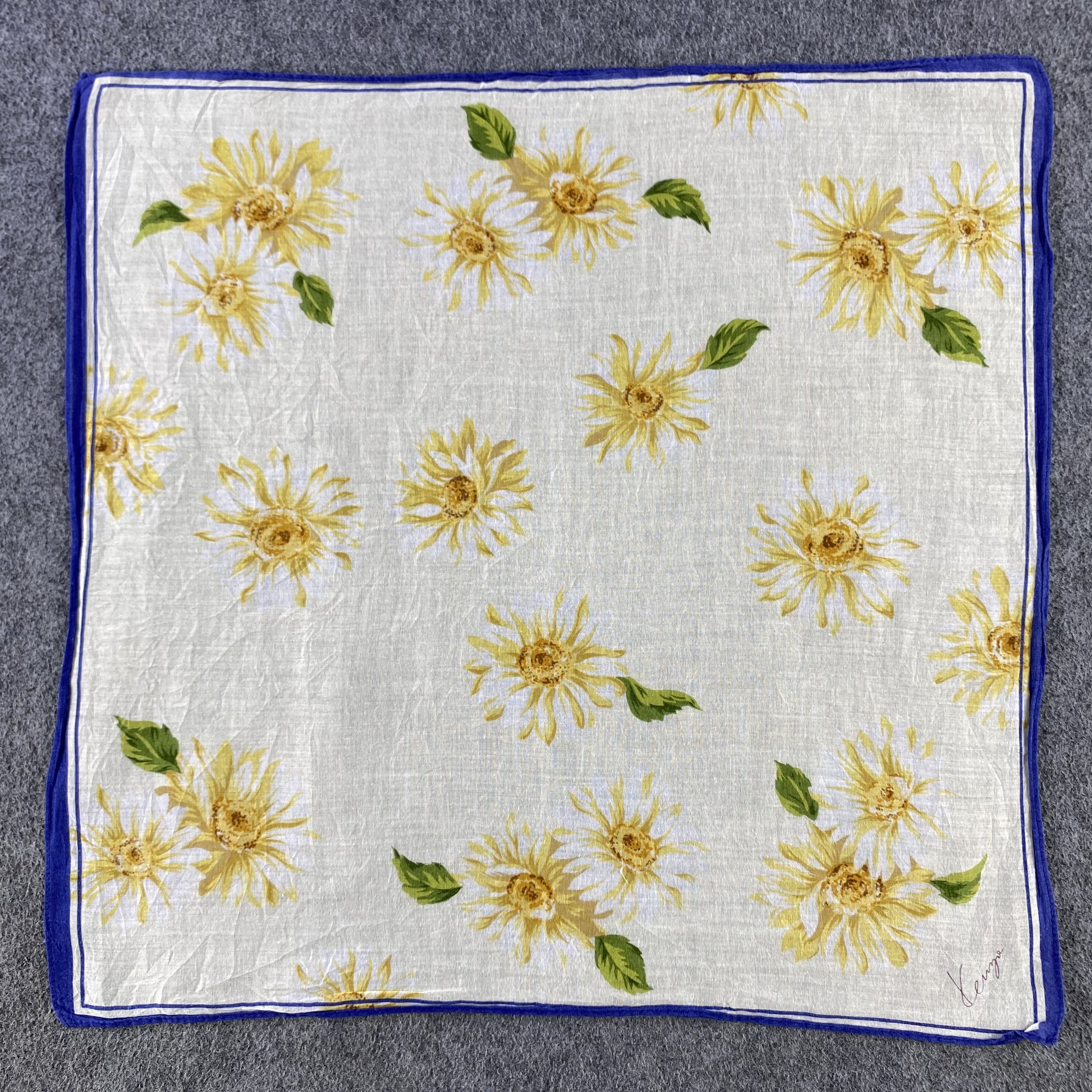 Kenzo × Vintage Kenzo Handkerchief/Neckerchief/Bandana HC870 Size ONE SIZE - 1 Thumbnail