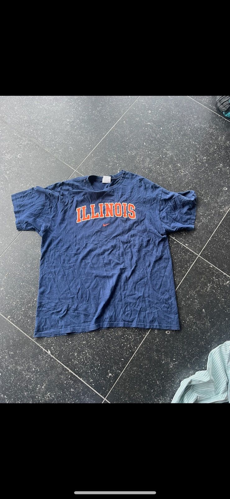 Nike Vintage Nike x Illinois T-Shirt | XL 🔥 Size US XL / EU 56 / 4 - 2 Thumbnail