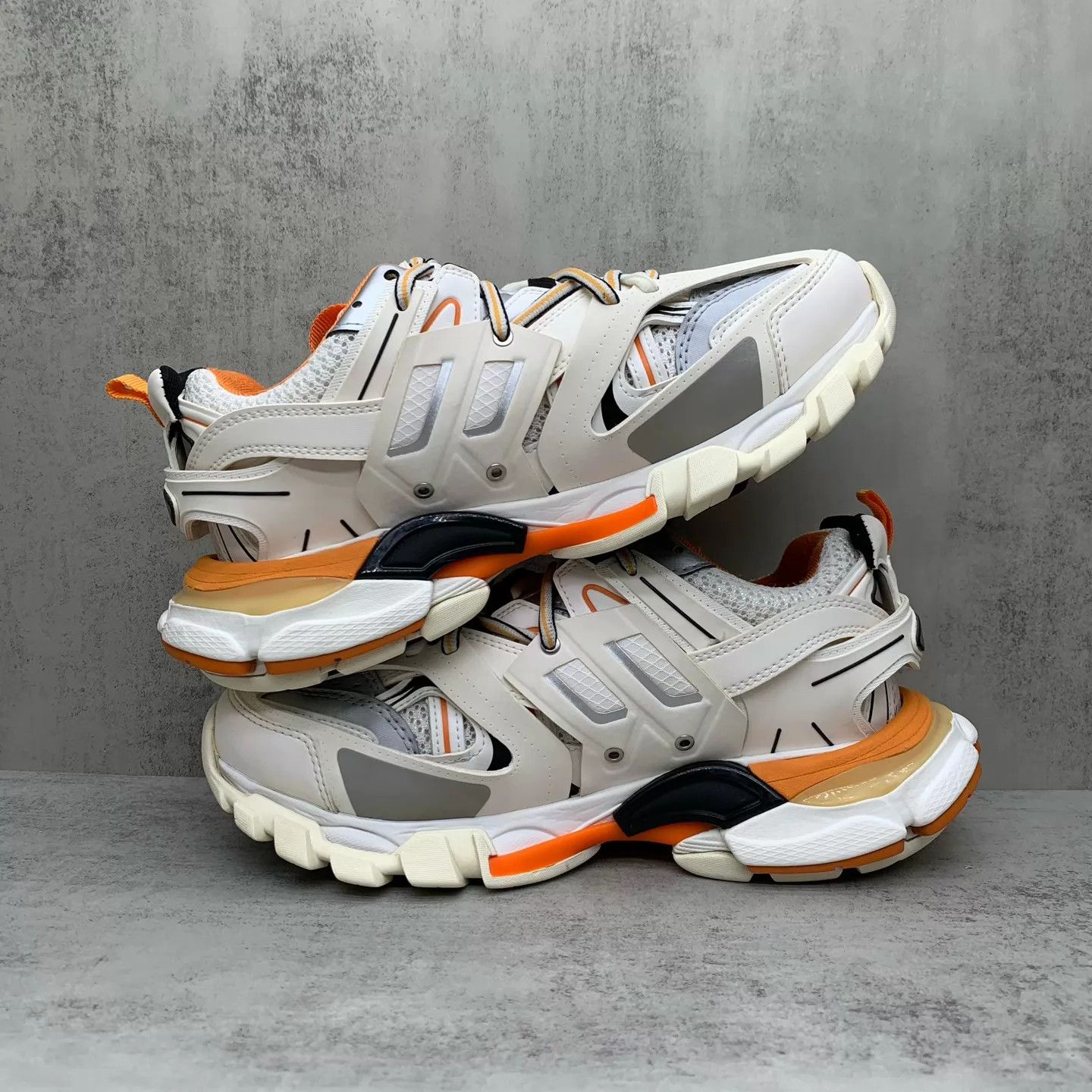 Balenciaga Balenciaga Track white orange 38 98 new box&accs Size US 7.5 / IT 37.5 - 3 Thumbnail