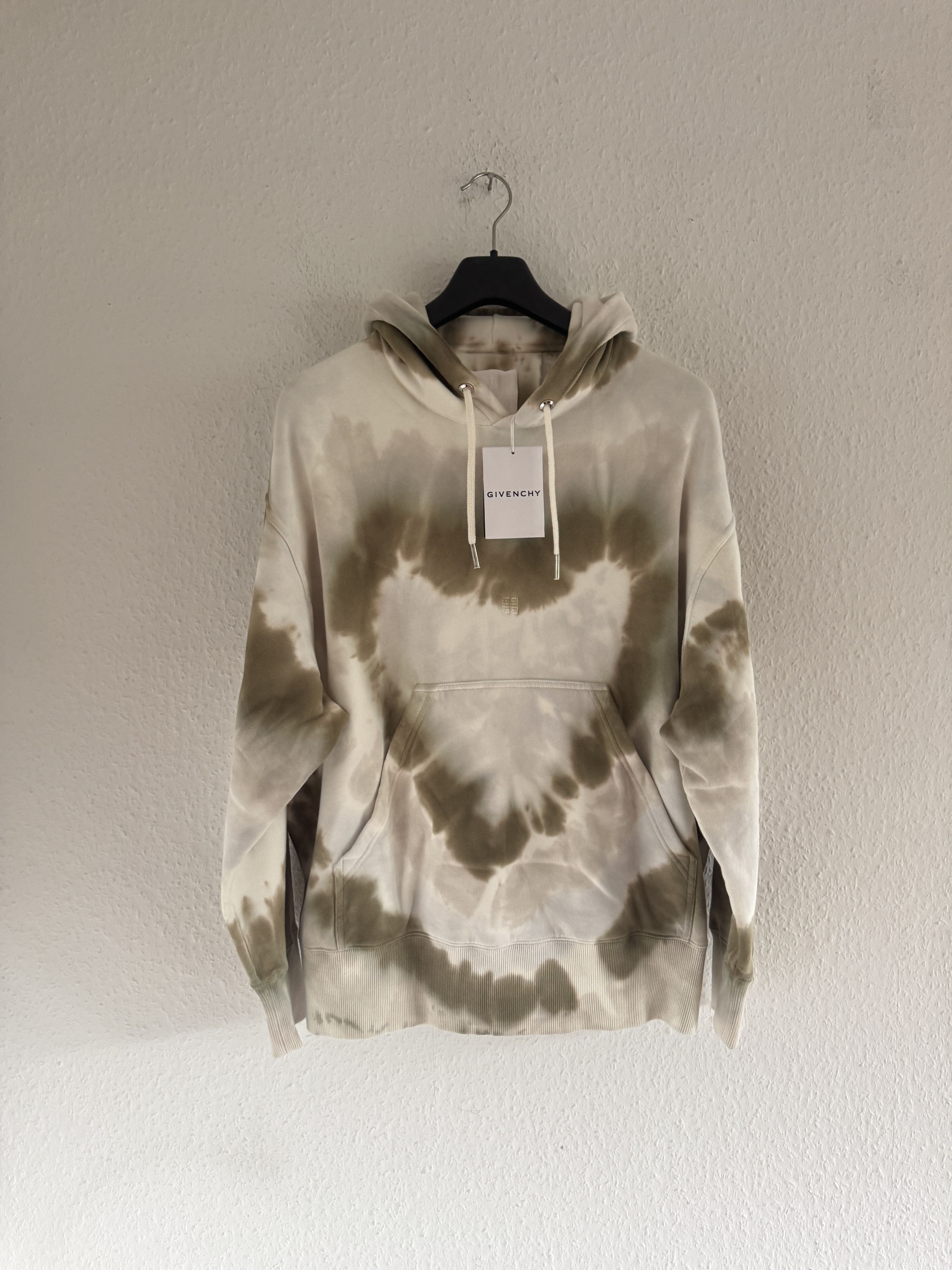 Givenchy Heart Tie-Dye Oversized Hoodie Size US M / EU 48-50 / 2 - 1 Thumbnail
