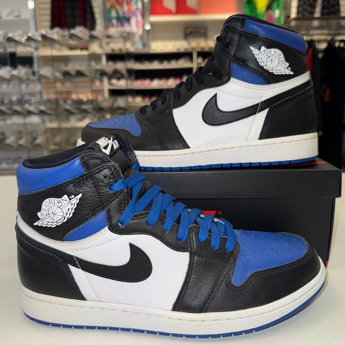 Jordan Brand Size 9.5 - Jordan 1 Retro OG High Royal Toe - 555088-041 Size US 9.5 / EU 42-43 - 1 Thumbnail