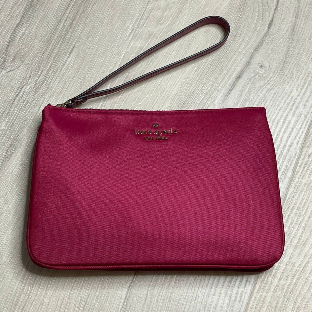 Kate Spade Kate Spade Nylon Cranberry Cocktail wristlet pouch Bag Size ONE SIZE - 3 Thumbnail