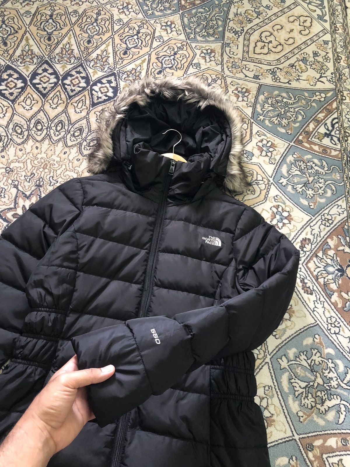 The North Face The North Face Gotham 550 Puffer Jacket With Fur Hoodie Size M / US 6-8 / IT 42-44 - 7 Thumbnail