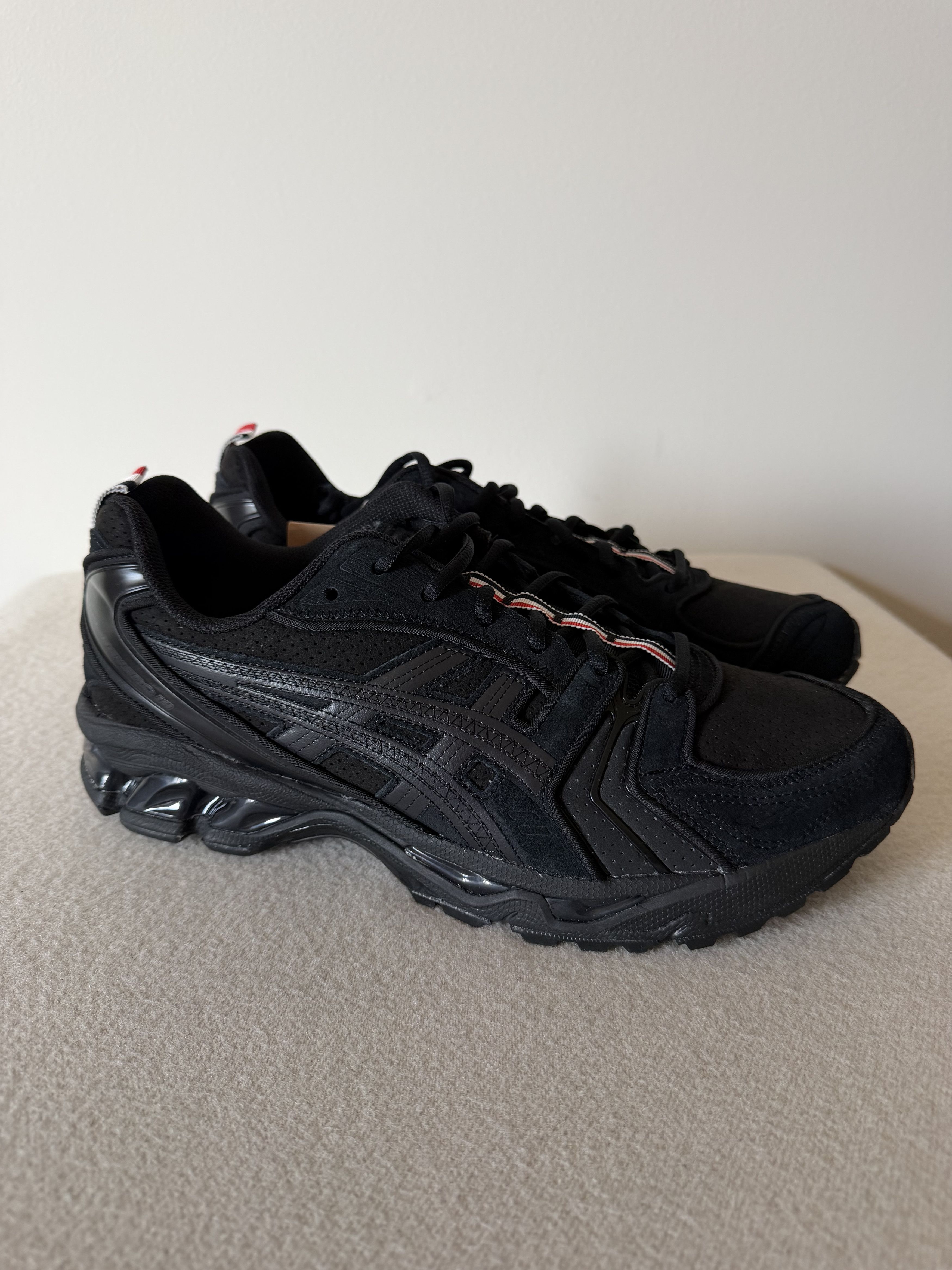 Thom Browne Thom Browne Asics Gel Kayano 14 in Black Size US 10.5 / EU 43-44 - 1 Thumbnail