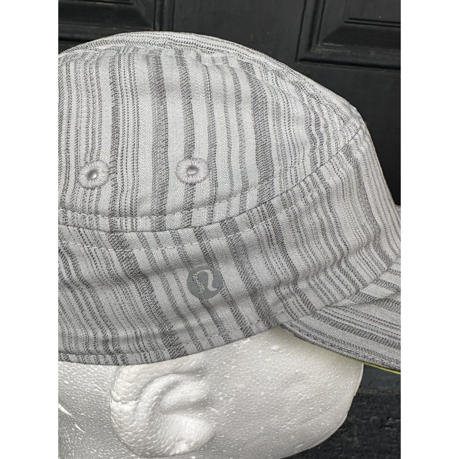 Lululemon Lululemon Baseball Hat Cap Adjustable Women’s One Size Gray Grey Size ONE SIZE - 7 Thumbnail