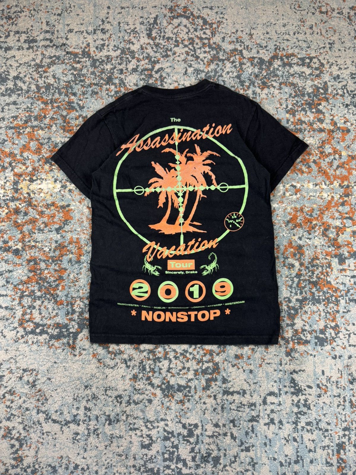 Drake 2019 Drake assasination vacation tour merch graphic rap tee Size US S / EU 44-46 / 1 - 1 Thumbnail