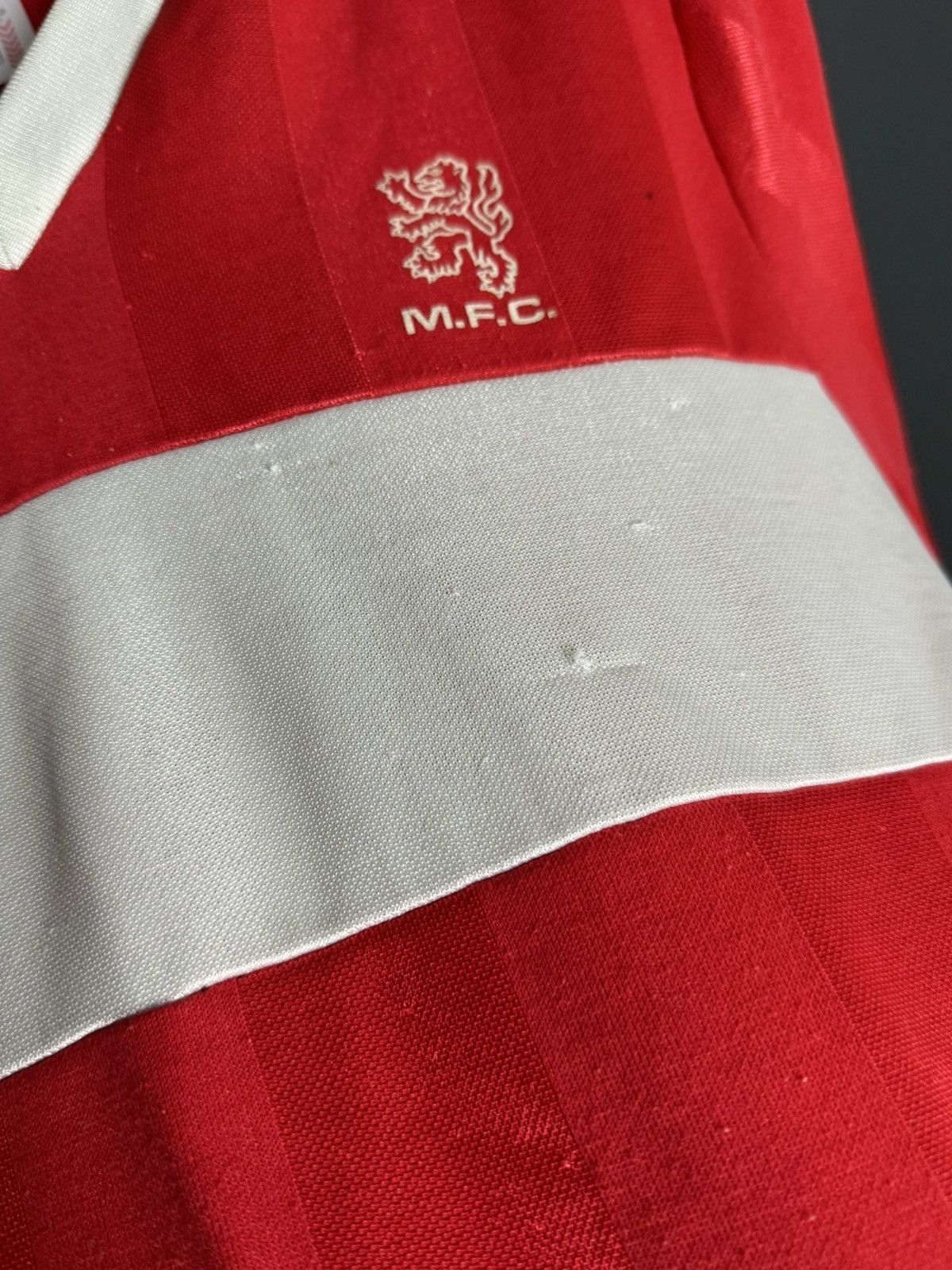 Hummel Middlesbrough 84/86 Home Football Long Sleeve Jersey Size US S / EU 44-46 / 1 - 6 Thumbnail