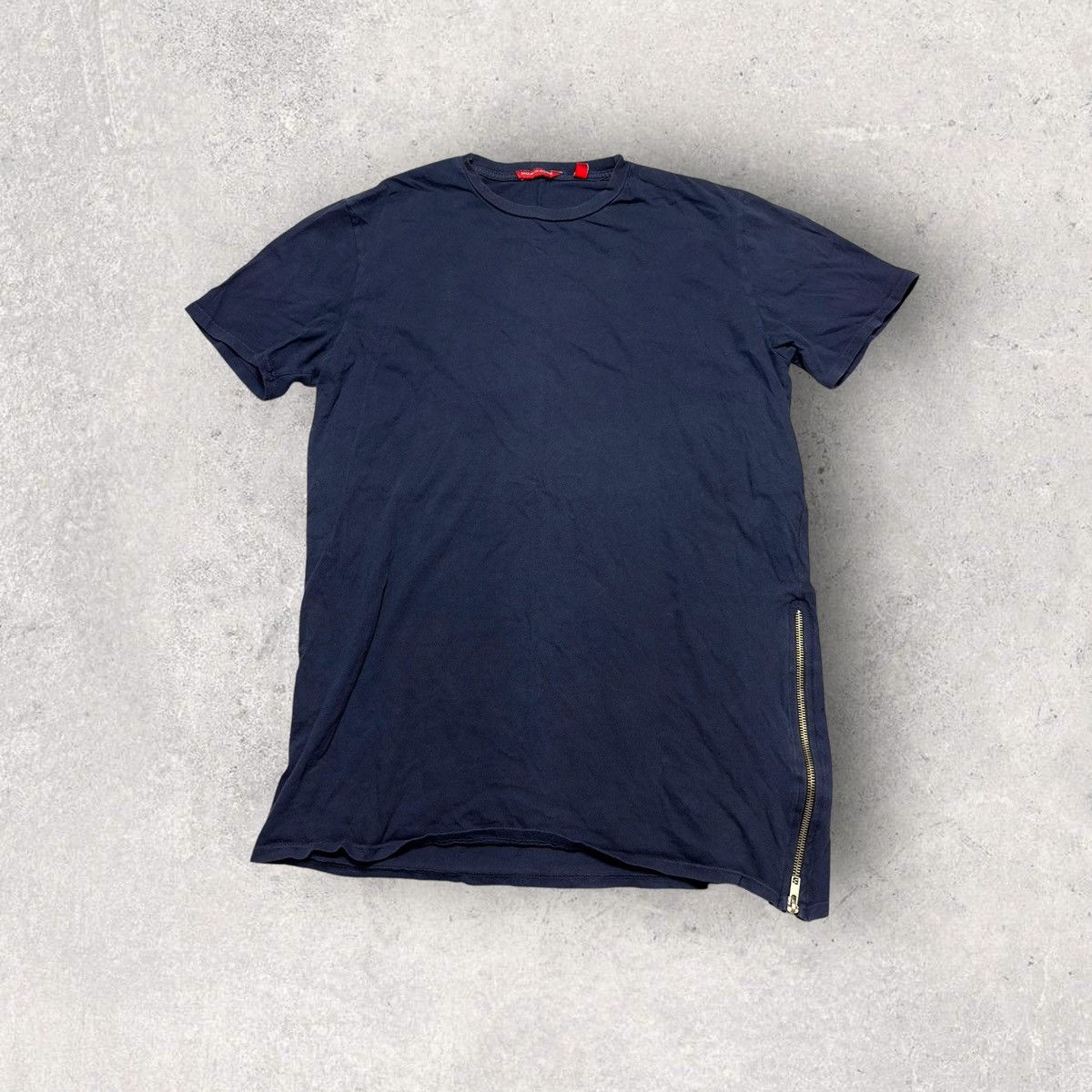Saks Fifth Avenue Saks Fifth Avenue zipper tee Size US M / EU 48-50 / 2 - 1 Thumbnail