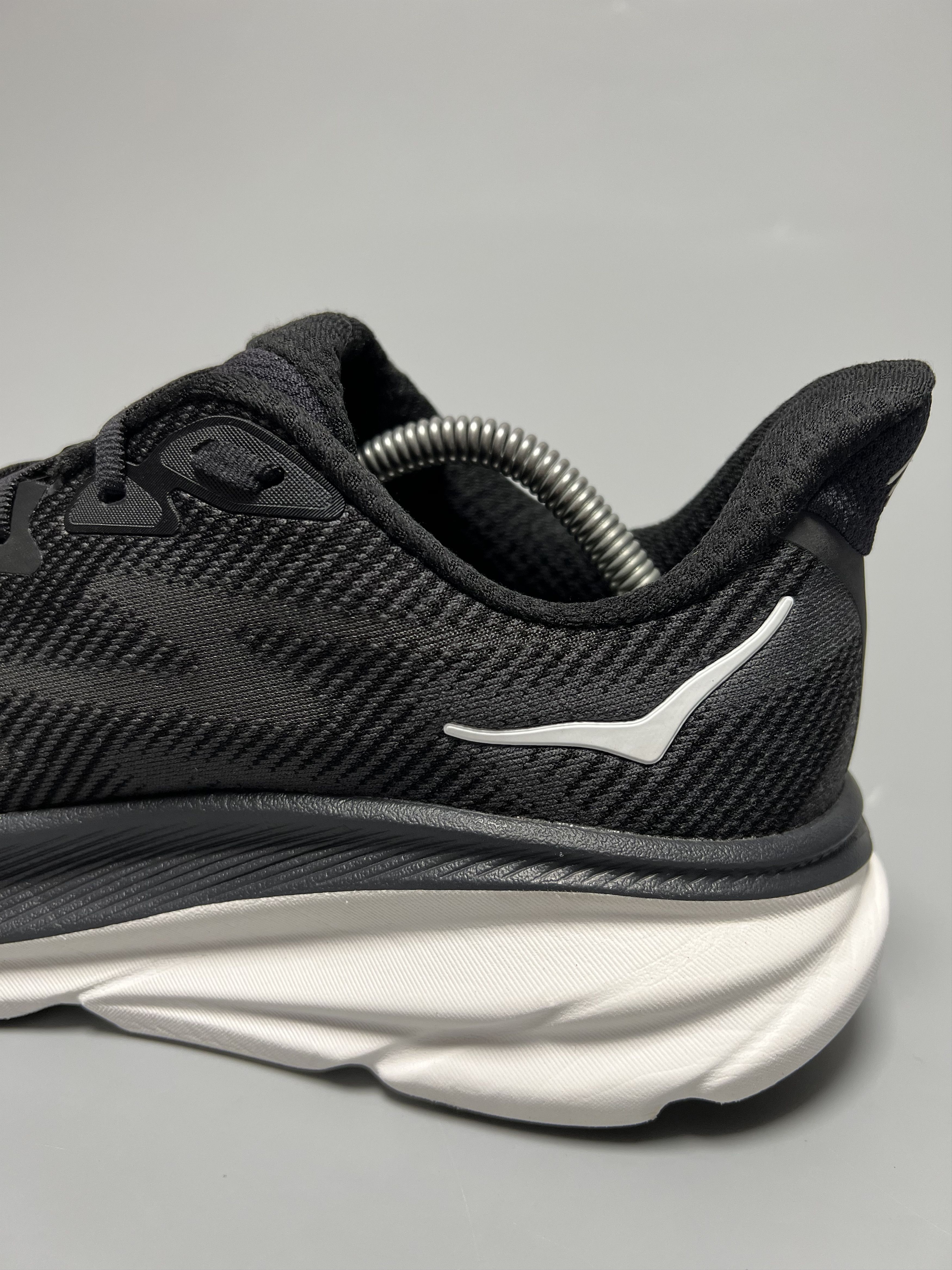 Hoka 9D Hoka One One Clifton 9 Men's Running Shoes Walking Gym Size US 9 / EU 42 - 11 Thumbnail