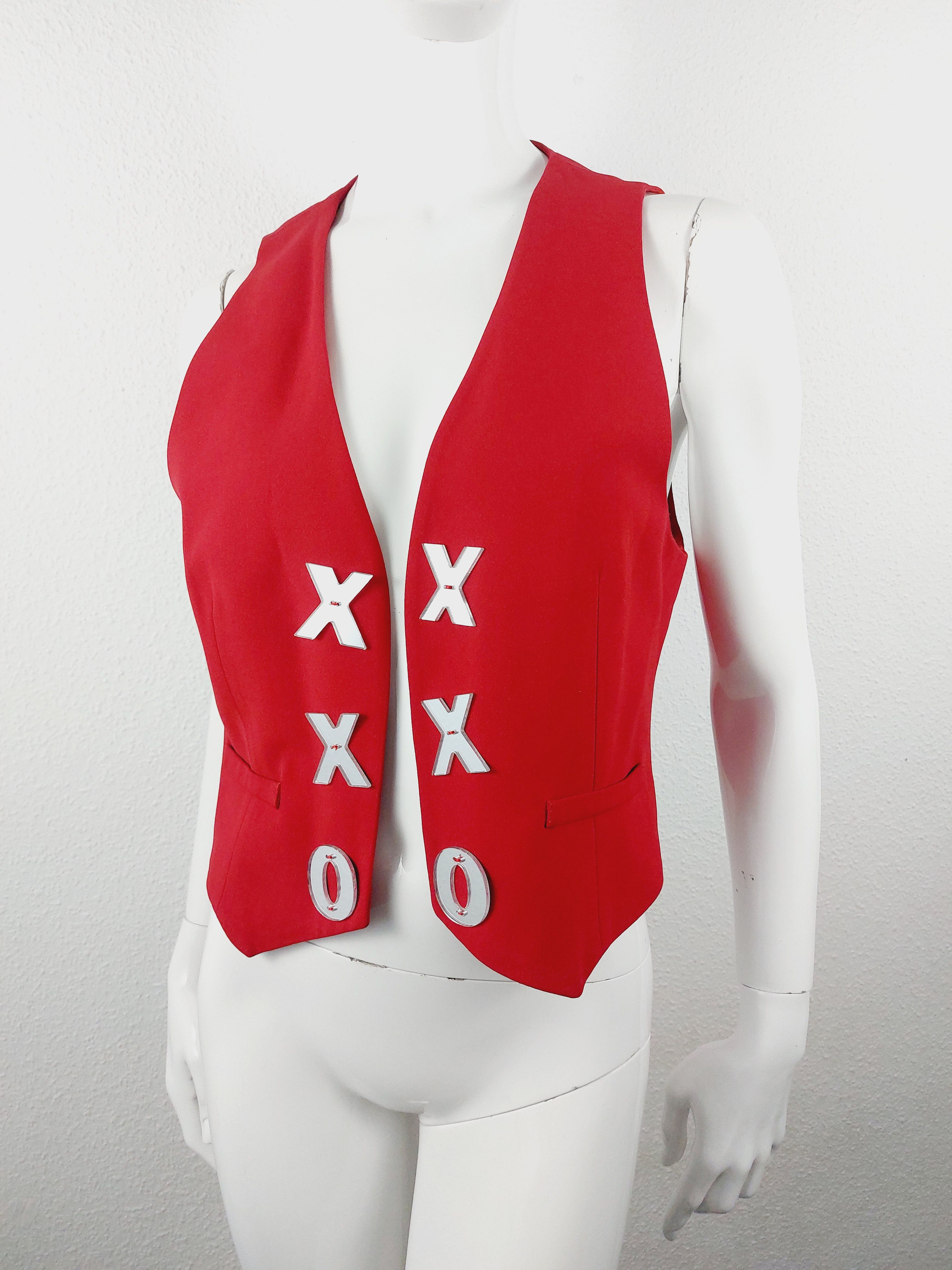 Moschino Moschino Cutout Heart XOXO xo Bella Hadid Vest Size M / US 6-8 / IT 42-44 - 8 Thumbnail
