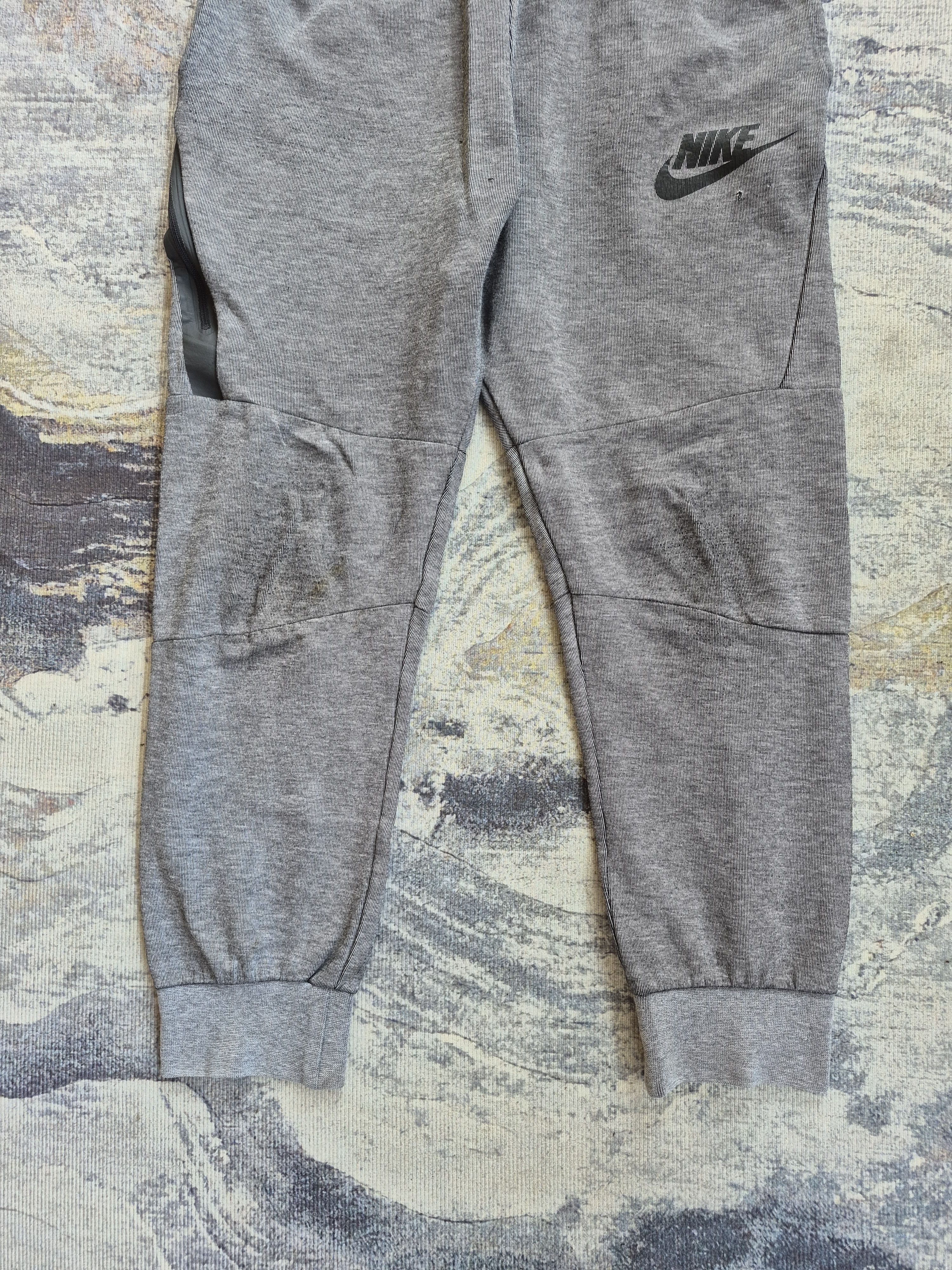 Nike 🔥 Nike Track Pants Youth Size Size US 26 / EU 42 - 3 Thumbnail