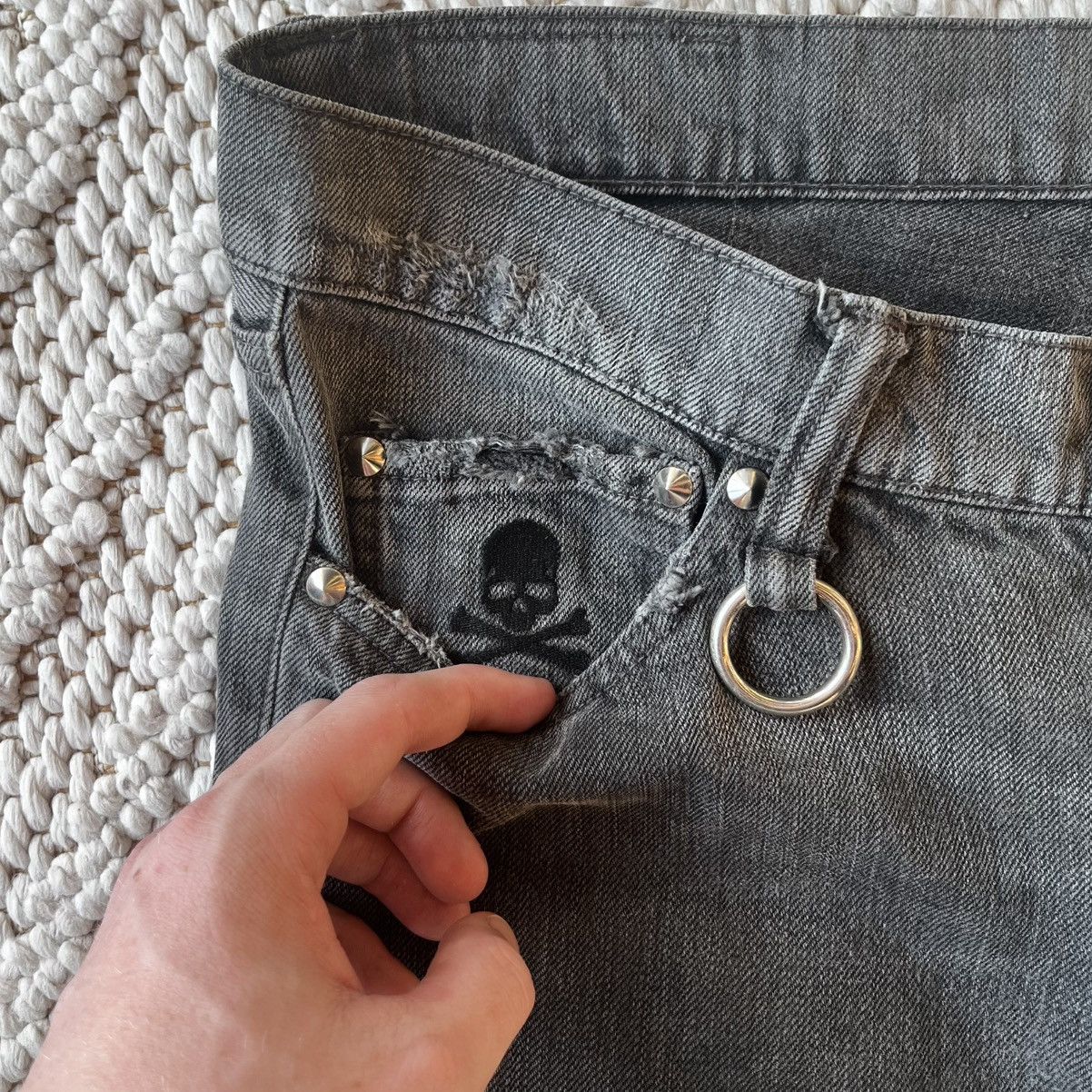 Mastermind Japan Mastermind Japan AW11 swarovski encrusted skull patch denim Size US 34 / EU 50 - 4 Thumbnail