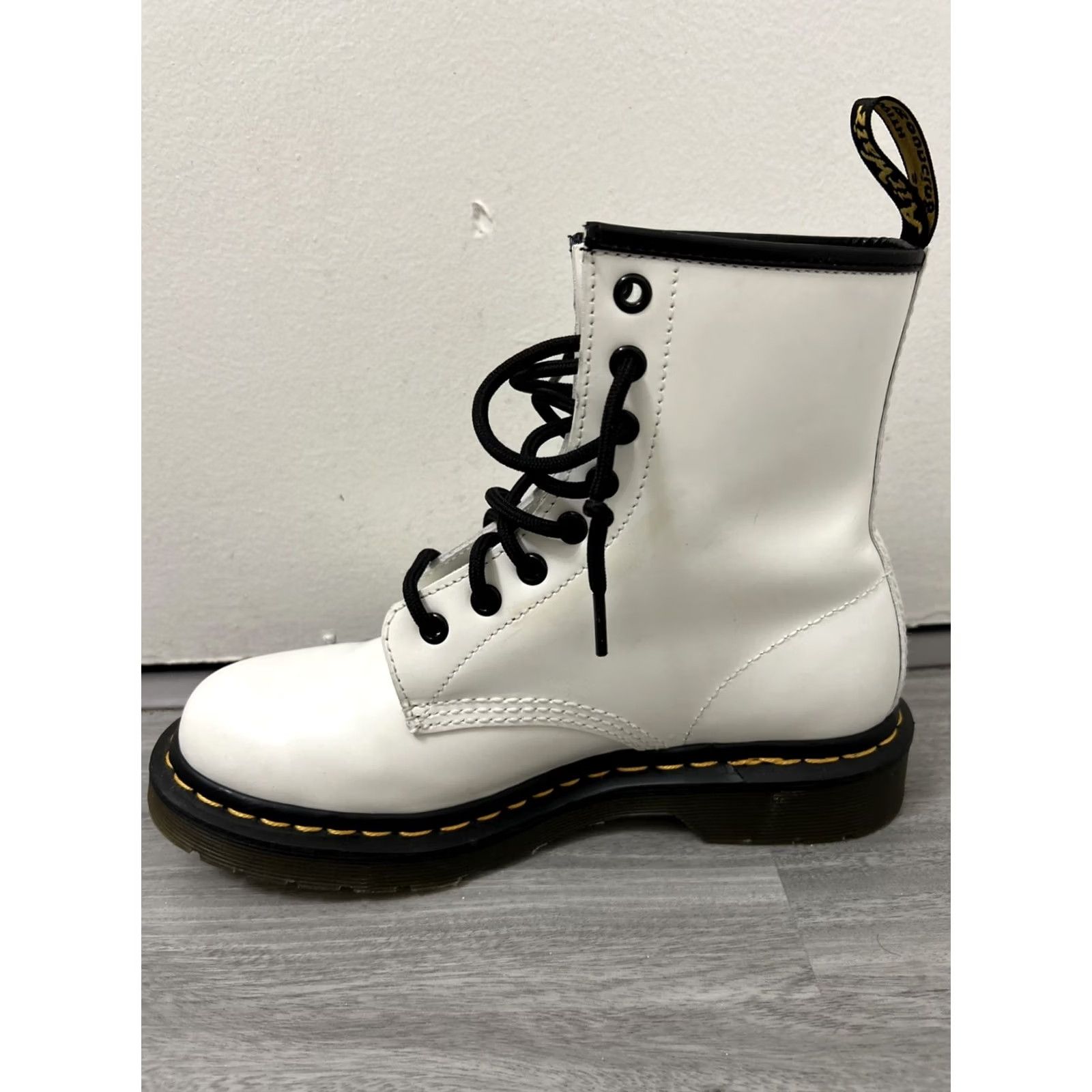 Dr. Martens Dr. Martens 1460W Softy Boots Womens 7 White Patent Leather Lace Up 8 Eyelets Rubber Outsole Combat Punk Grunge Gothic Essay? Size US 7 / IT 37 - 7 Thumbnail