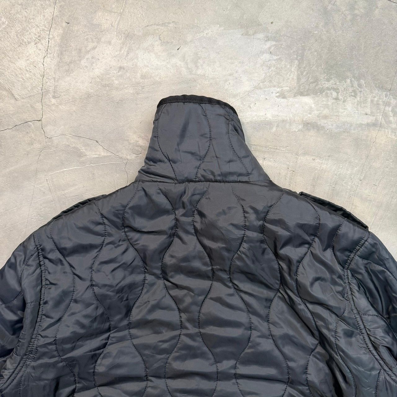 Avirex VINTAGE Avirex USA Vintage Black Quilted Military Jacket Size US L / EU 52-54 / 3 - 4 Thumbnail