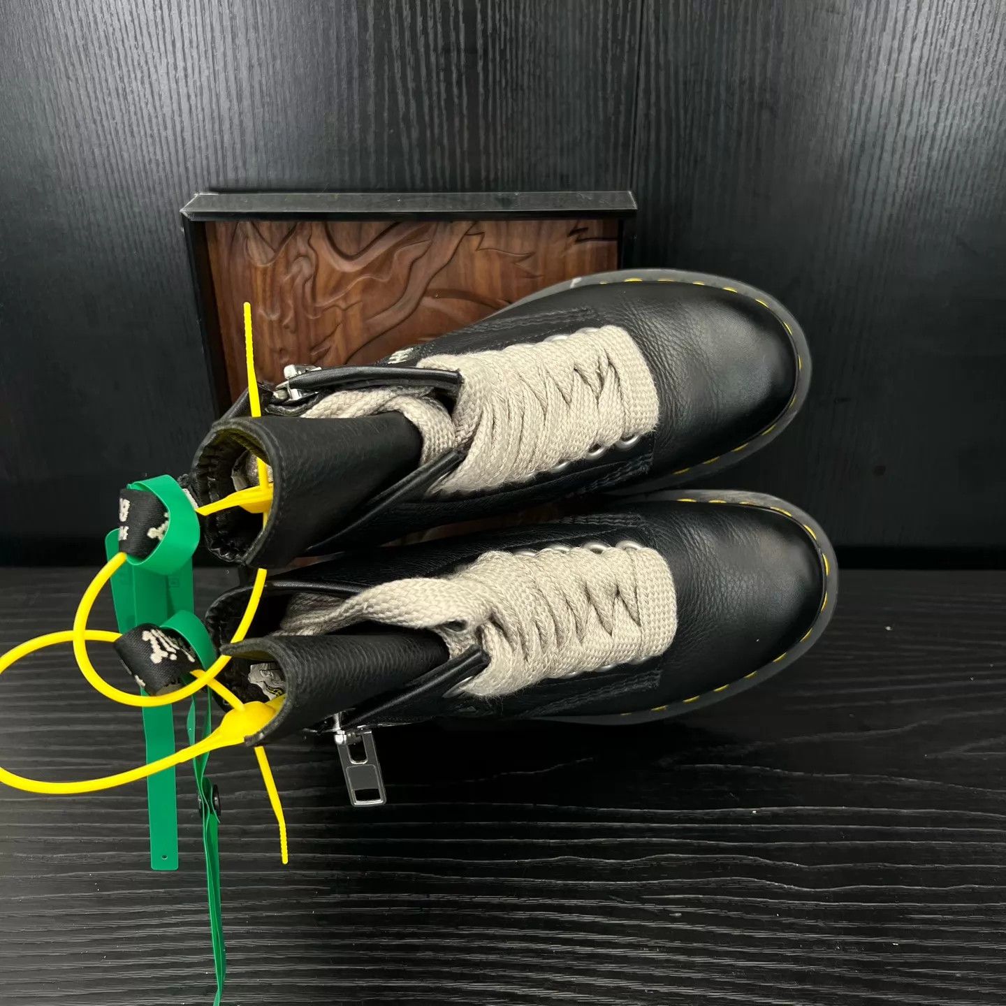 Dr. Martens Dr. Martens 1460 36 Like New With Box Size US 5 / IT 35 - 5 Thumbnail