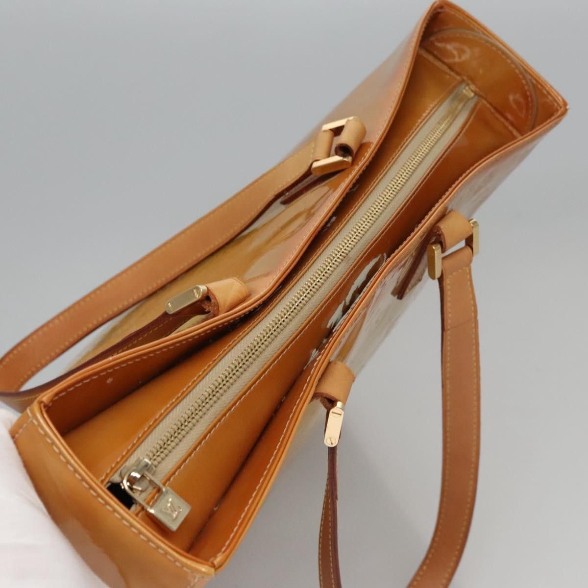 Louis Vuitton LOUIS VUITTON Monogram Vernis Columbus Tote Bag Beige M91023 Size ONE SIZE - 6 Thumbnail