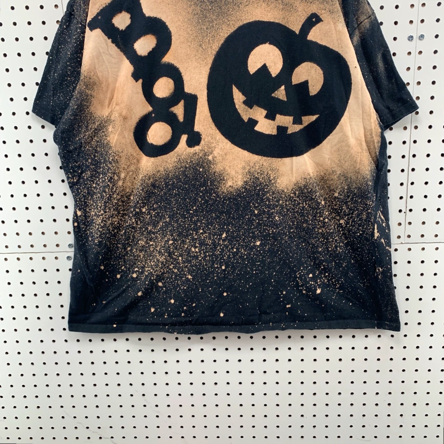 Gildan VINTAGE? BOO Halloween Pumpkin Black Tie Dye Shirt Adult 2XL Short Sleeve Black Gildan T-Shirt Unisex Mens Womens Boys Girls Size US XXL / EU 58 / 5 - 7 Thumbnail