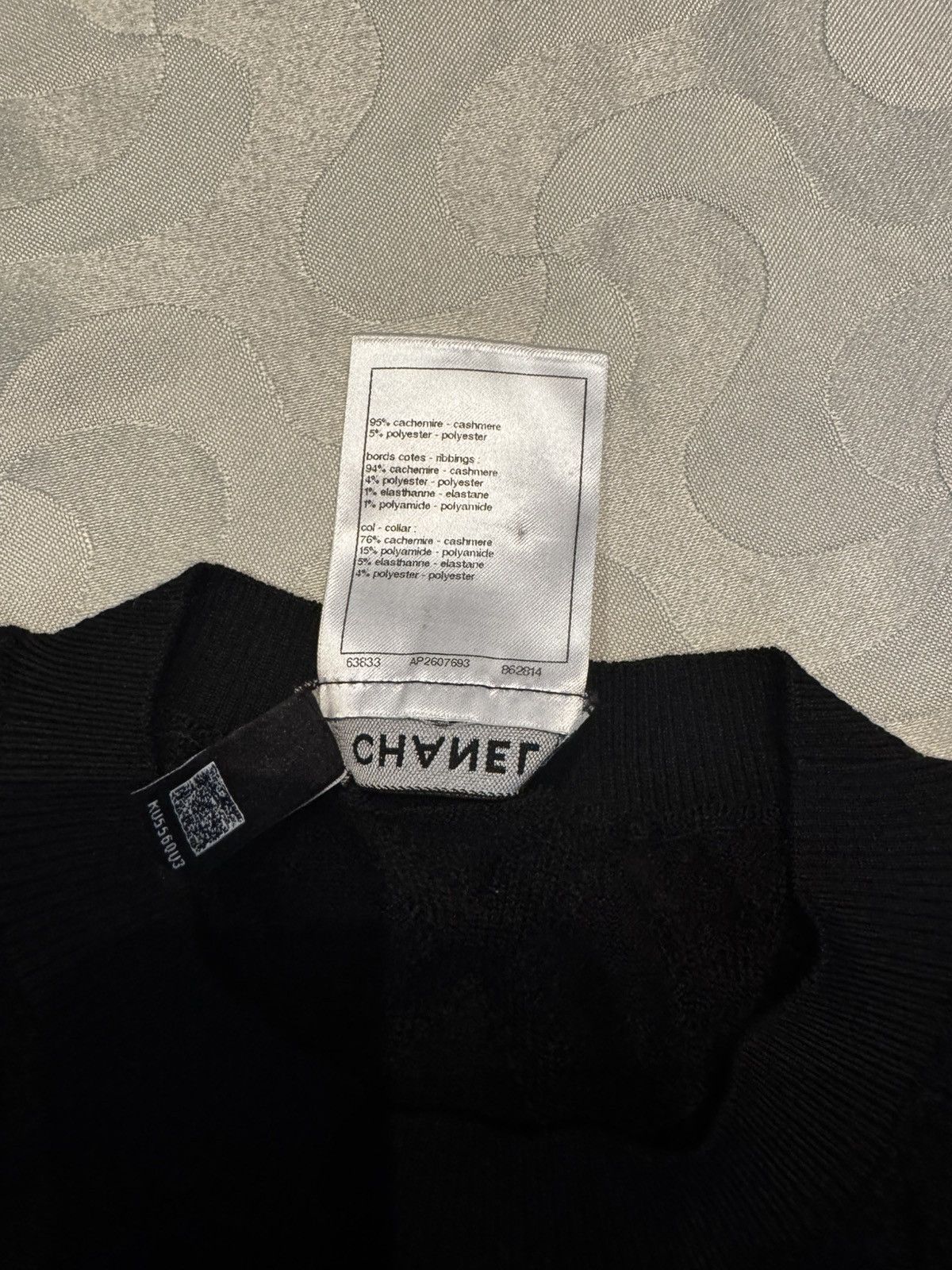 Chanel Chanel quilted cashmere CC logo top Size XS / US 0-2 / IT 36-38 - 2 Thumbnail