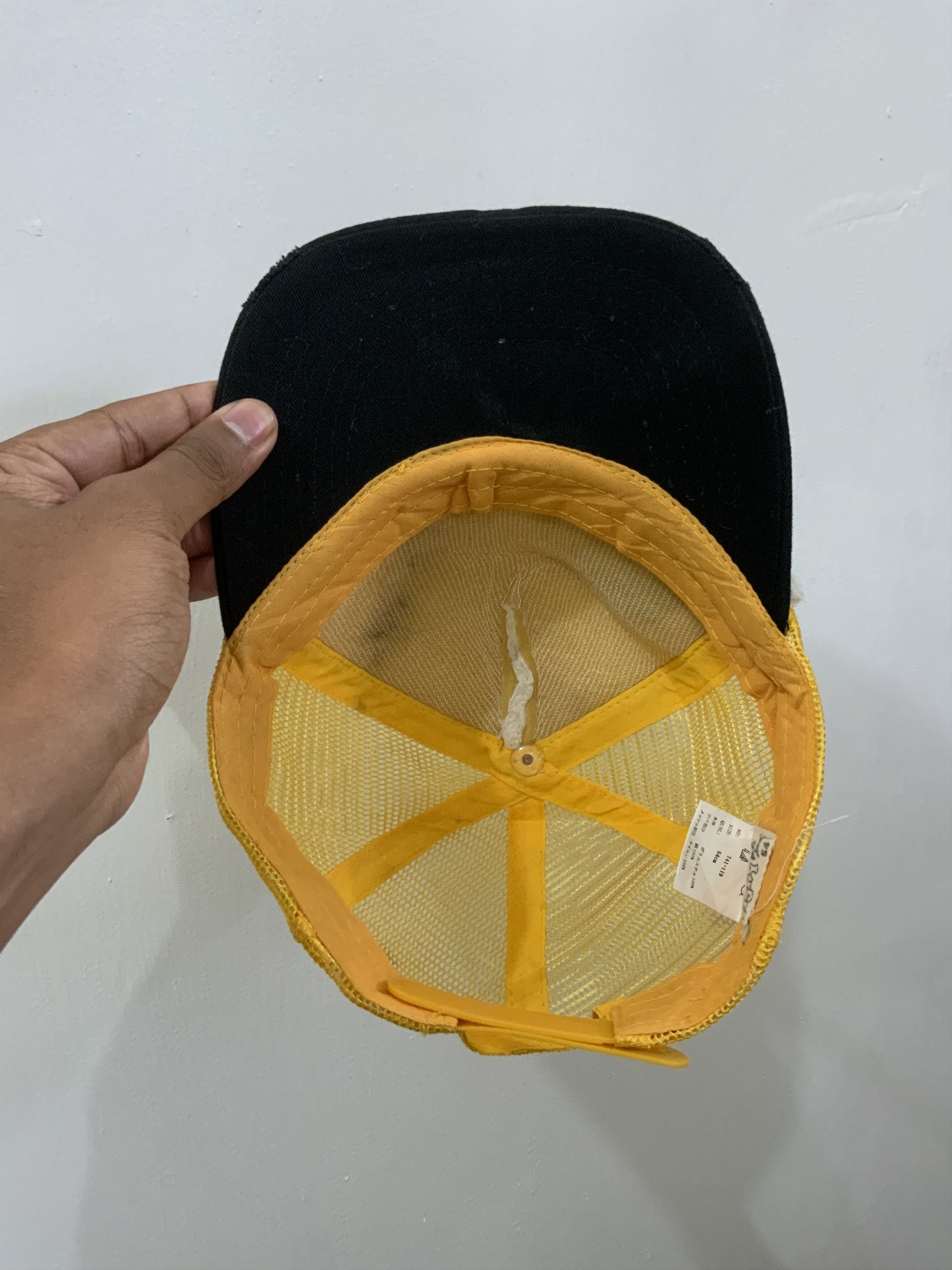 Japanese Brand Shisky Fur Skull Trucker Hat Cap Size ONE SIZE - 12 Thumbnail