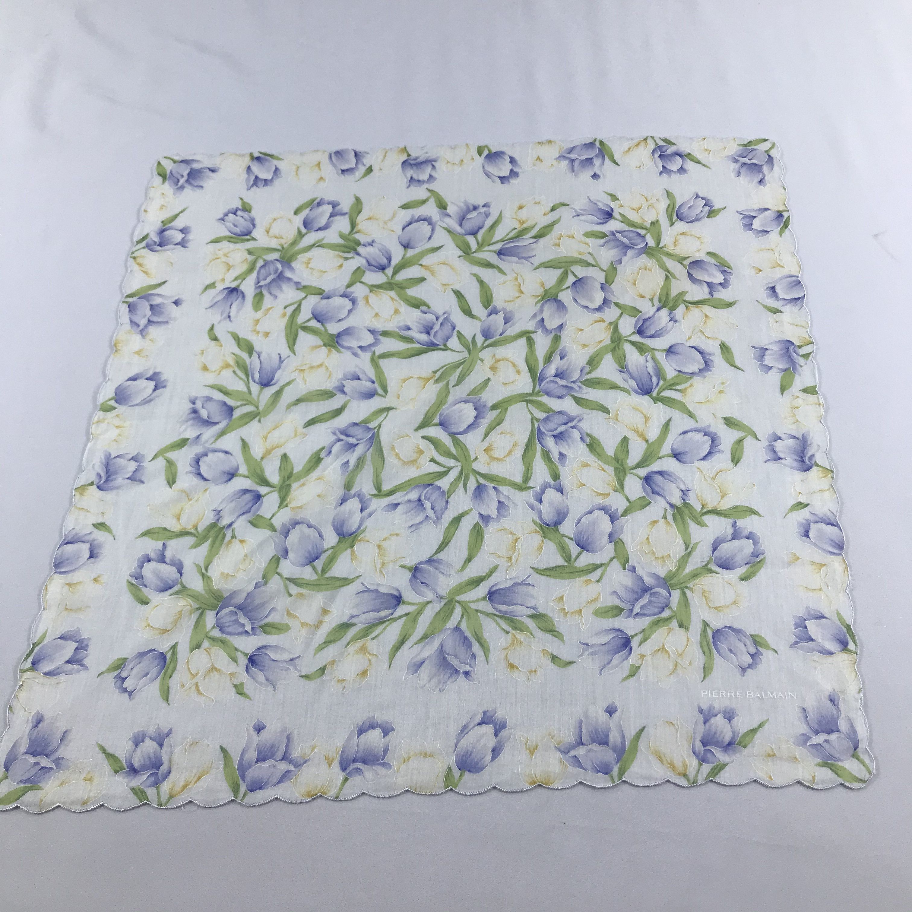Pierre Balmain × Vintage Pierre Balmain Handkerchief Neckerchief Bandana H1024 Size ONE SIZE - 1 Thumbnail