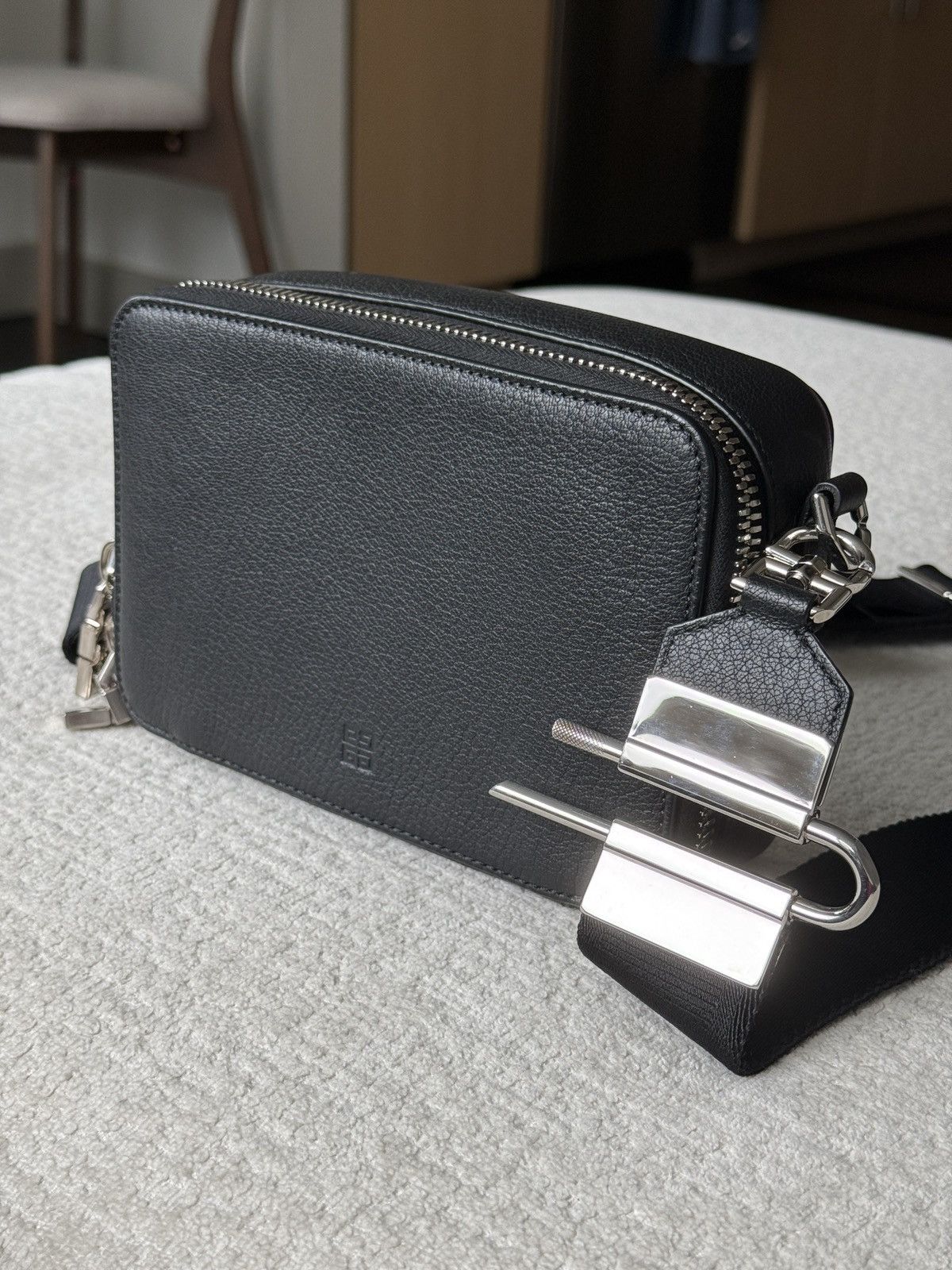 Givenchy Givenchy Antigona Leather Crossbody Bag Size ONE SIZE - 4 Thumbnail