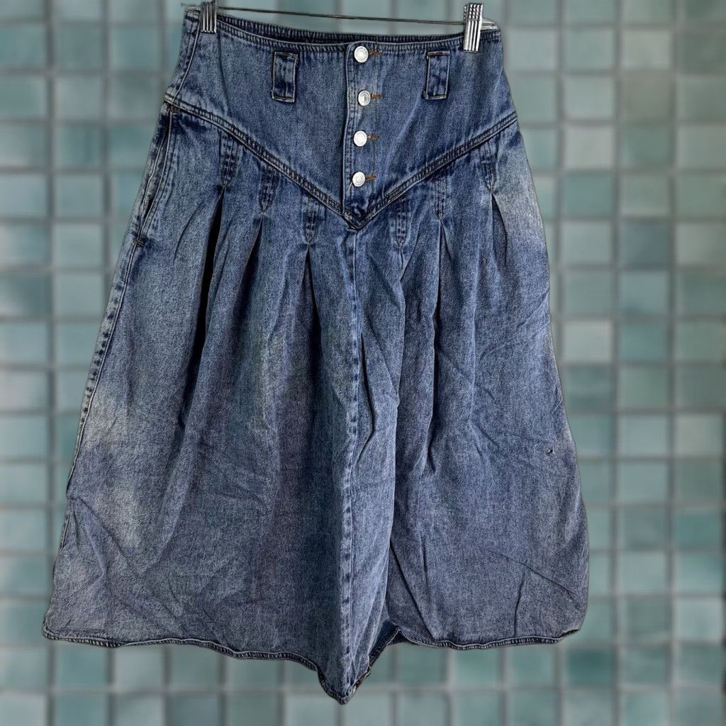 Jordache VINTAGE Jordache 80s Denim Swing Skirt Womens Size 12 Blue Pleated Long Size 34" / US 12 / IT 48 - 1 Thumbnail