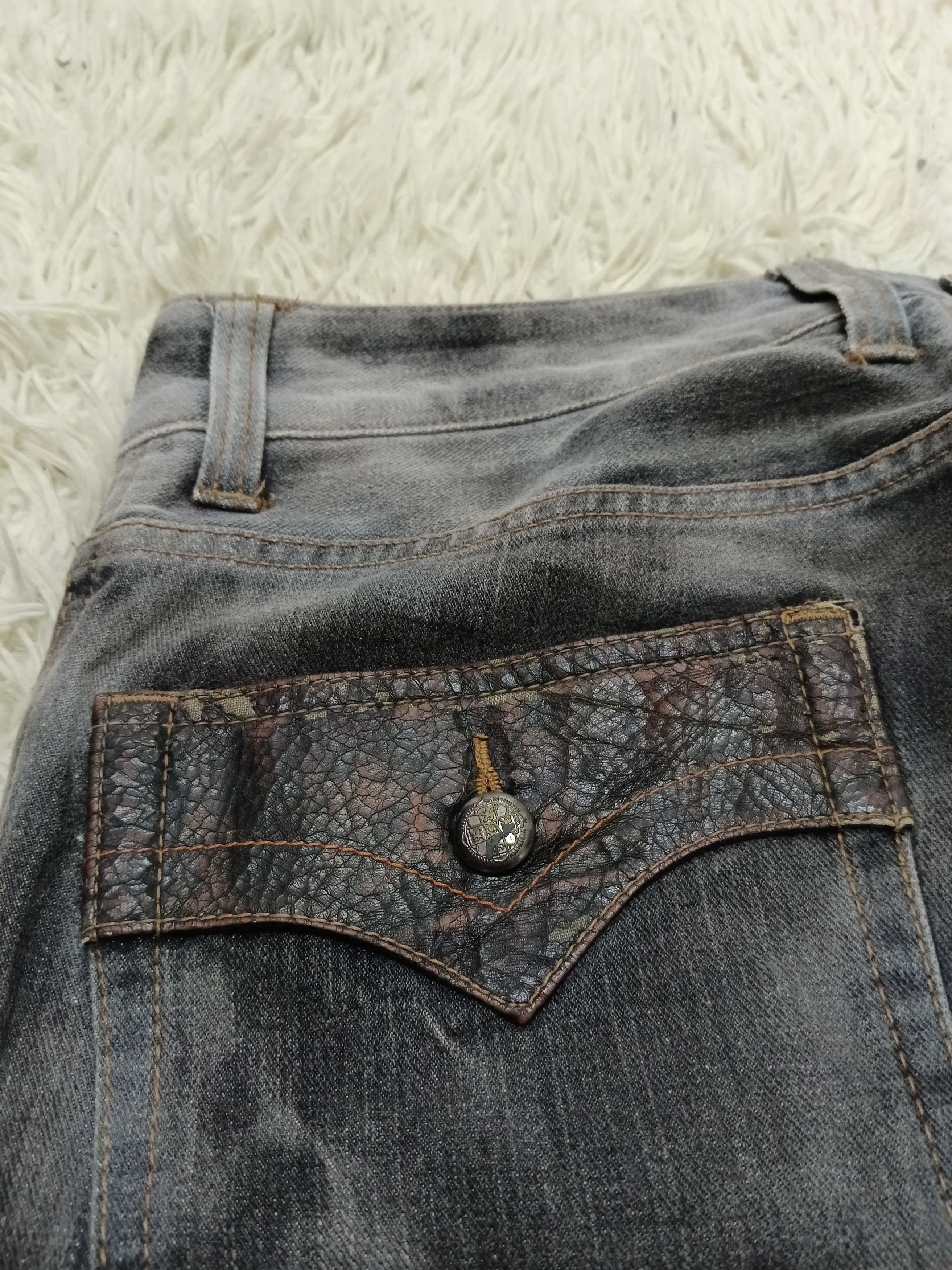 Japanese Brand DISTRESSED SMOKE DOUBLE FOCUS DENIM PANTS Size US 30 / EU 46 - 5 Thumbnail