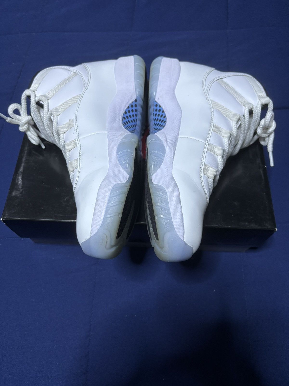 Jordan Brand Jordan 11 Retro High Legend Blue 2024 Size 10.5 Size US 10.5 / EU 43-44 - 3 Thumbnail
