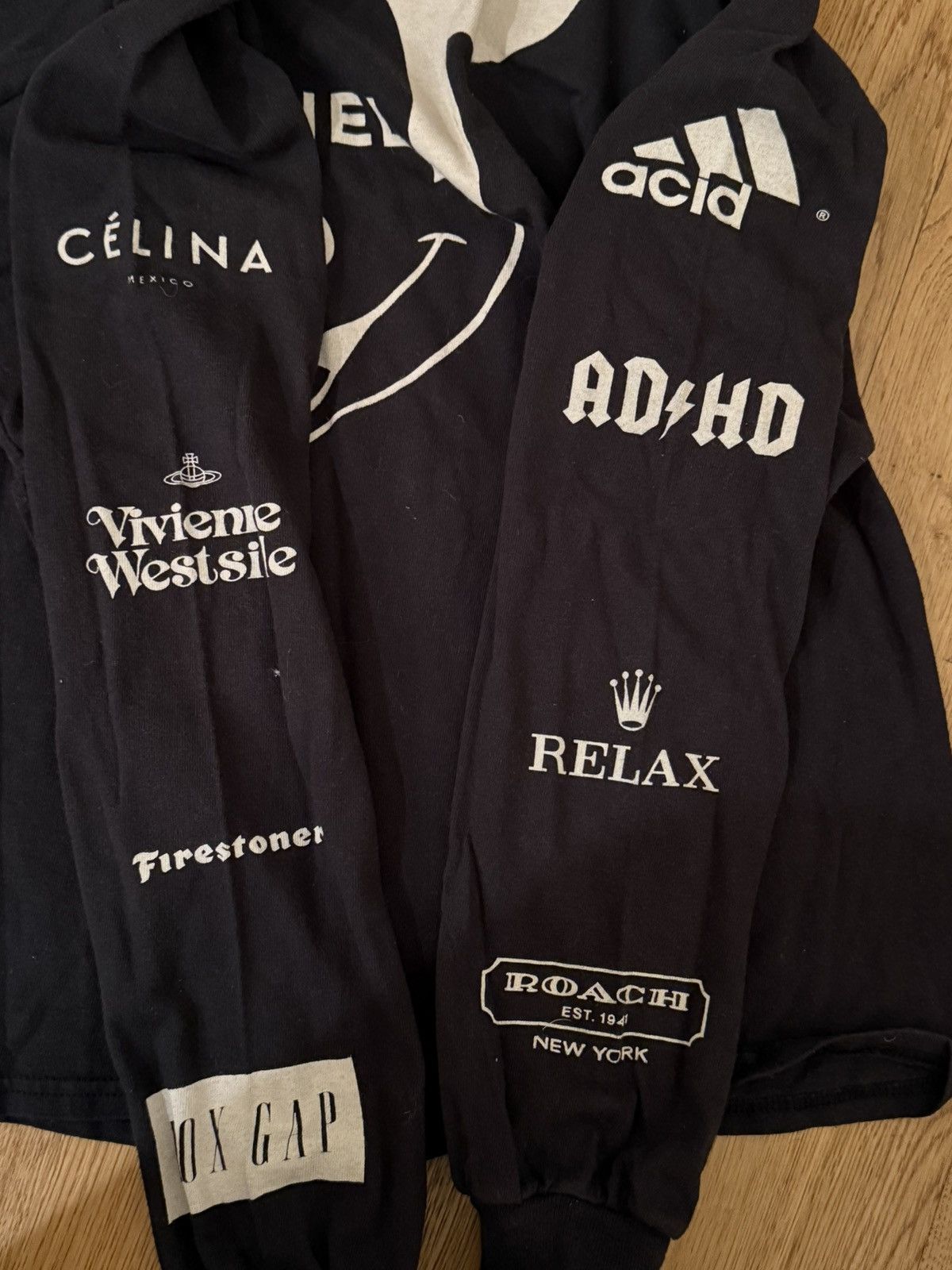 Vintage Youth Machine ‘Chanel x Mickey’ long sleeve Size US L / EU 52-54 / 3 - 3 Thumbnail