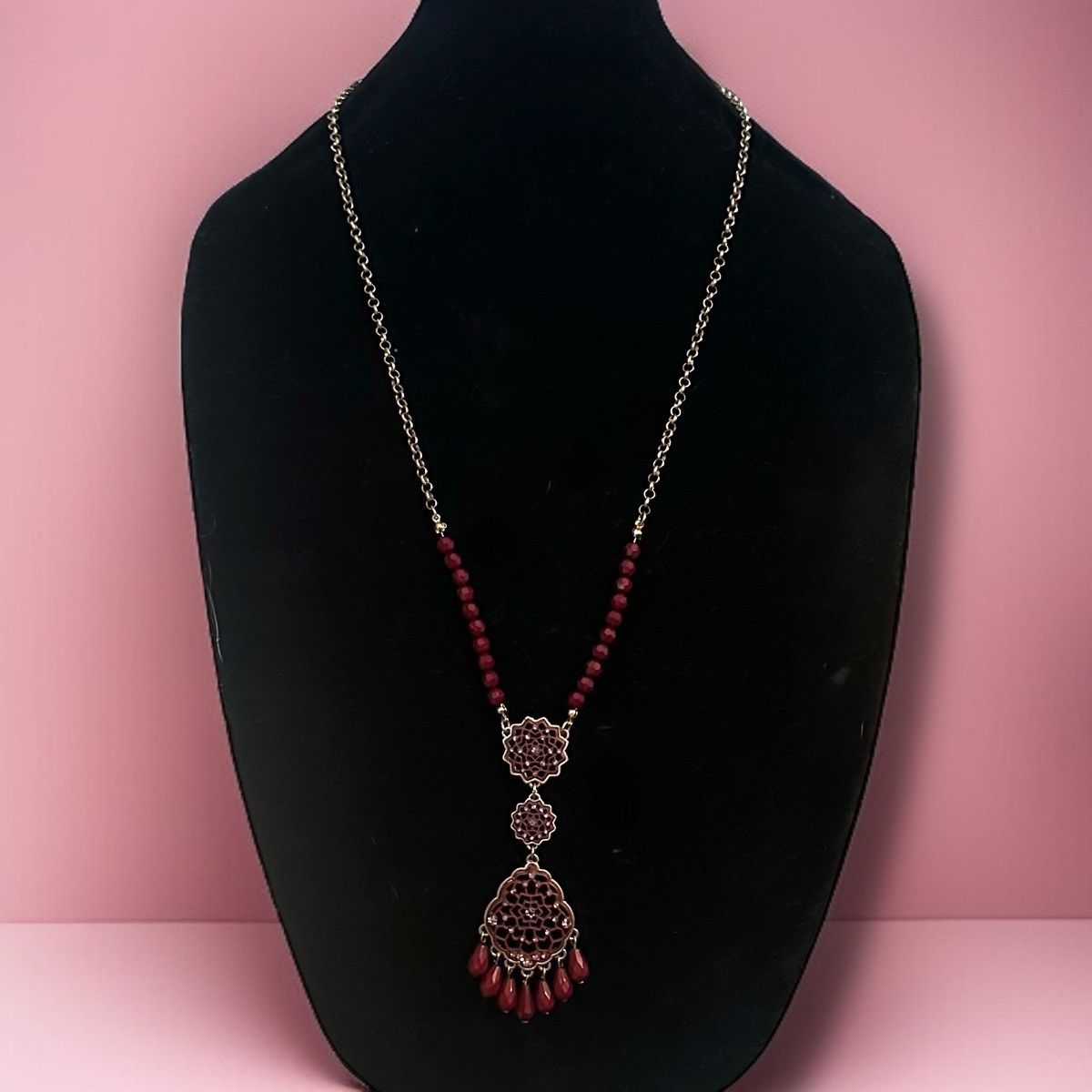 Other Charming Charlie gold filigree drop pendant bead necklace Size ONE SIZE - 1 Thumbnail
