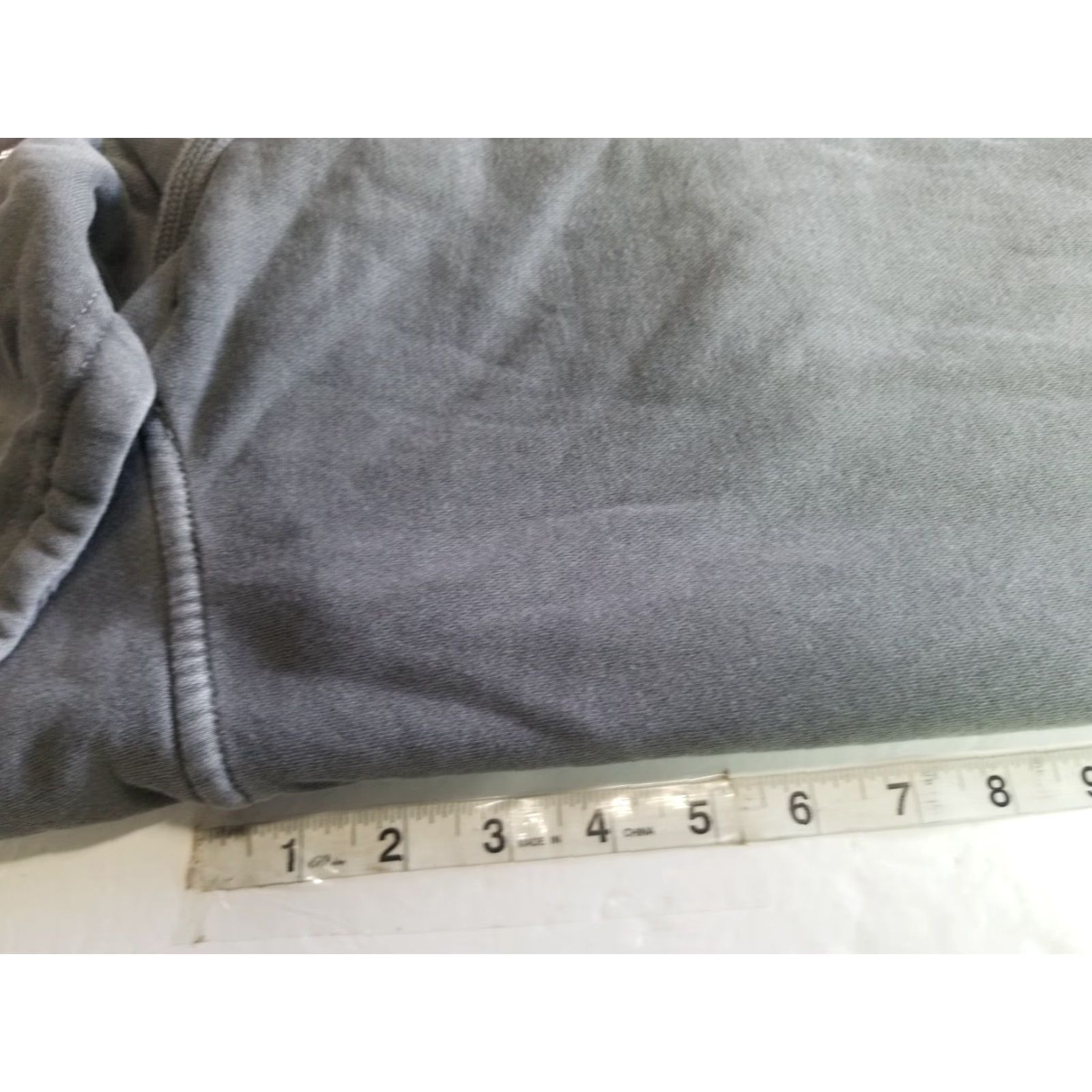Vintage Salty Crew Hoodie Mens Large Gray Crew Neck Pullover Hooded Graphic Print with Pockets Nautical Fish Theme Size US L / EU 52-54 / 3 - 5 Thumbnail