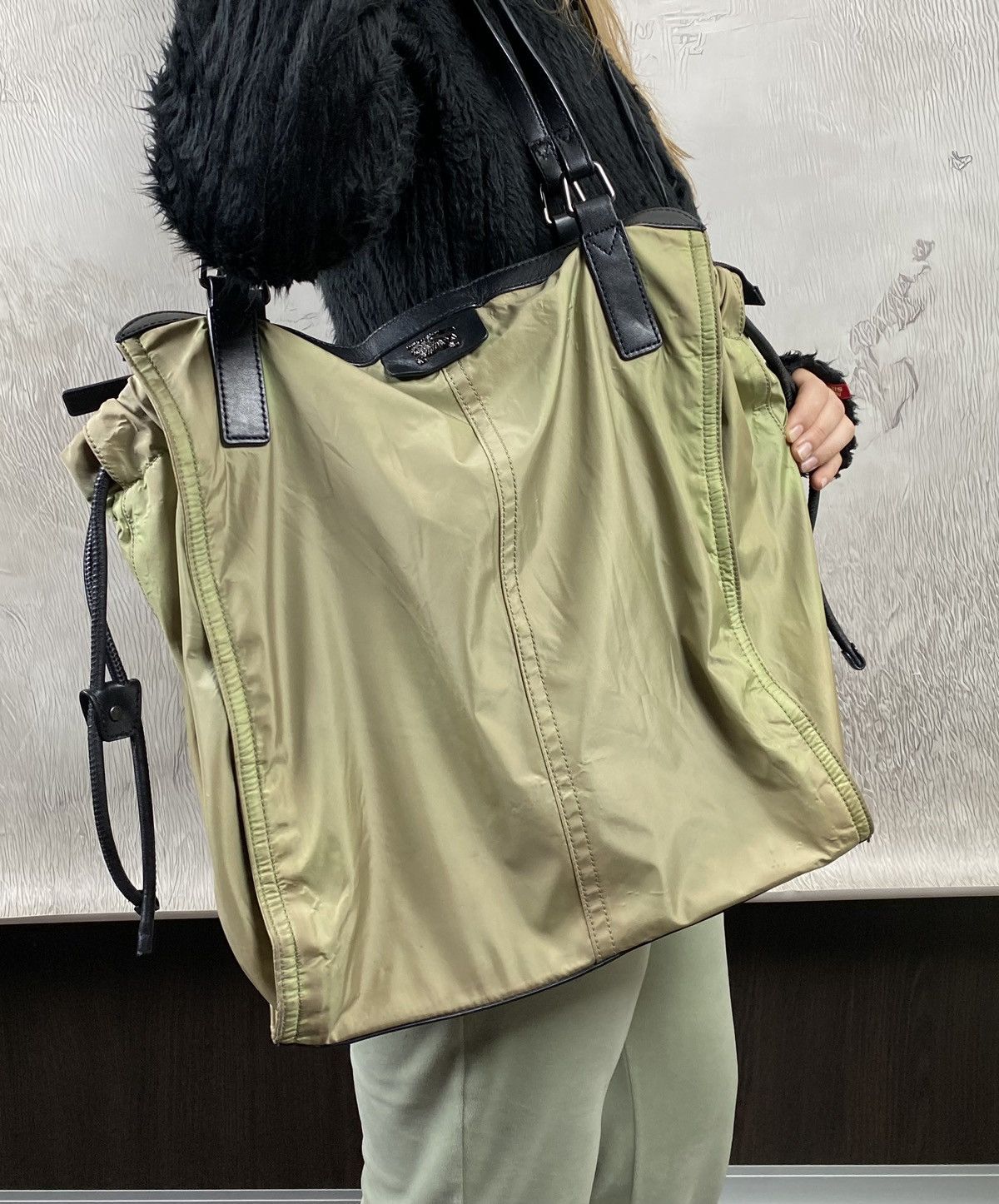 Burberry × Luxury × Streetwear Burberry Nylon Leather Mini Logo 