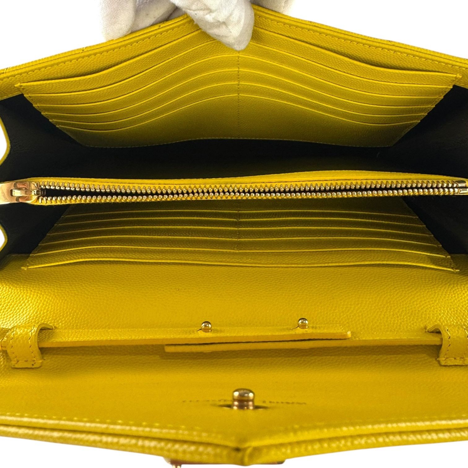 Yves Saint Laurent Saint Laurent Cassandre Envelope Wallet-On-Chain Bag Size ONE SIZE - 10 Thumbnail