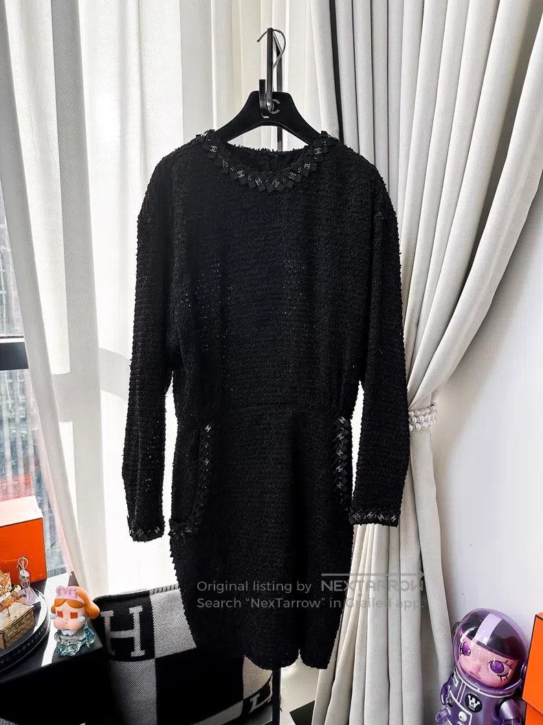 Chanel Chanel Tweed dress Size S / US 4 / IT 40 - 1 Thumbnail