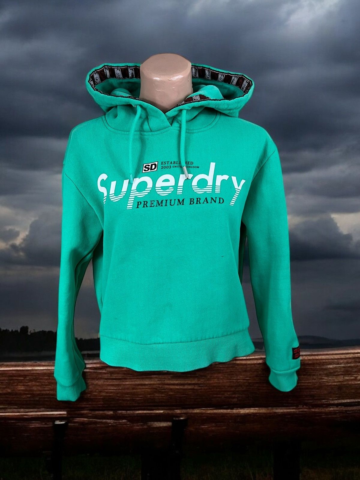 Superdry Superdry green hoodie perfect condition size XL Size XL / US 12-14 / IT 48-50 - 1 Thumbnail