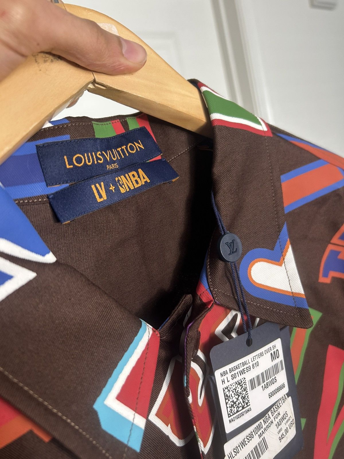 Louis Vuitton × NBA Louis vuitton NBA button up brown Size US M / EU 48-50 / 2 - 5 Thumbnail