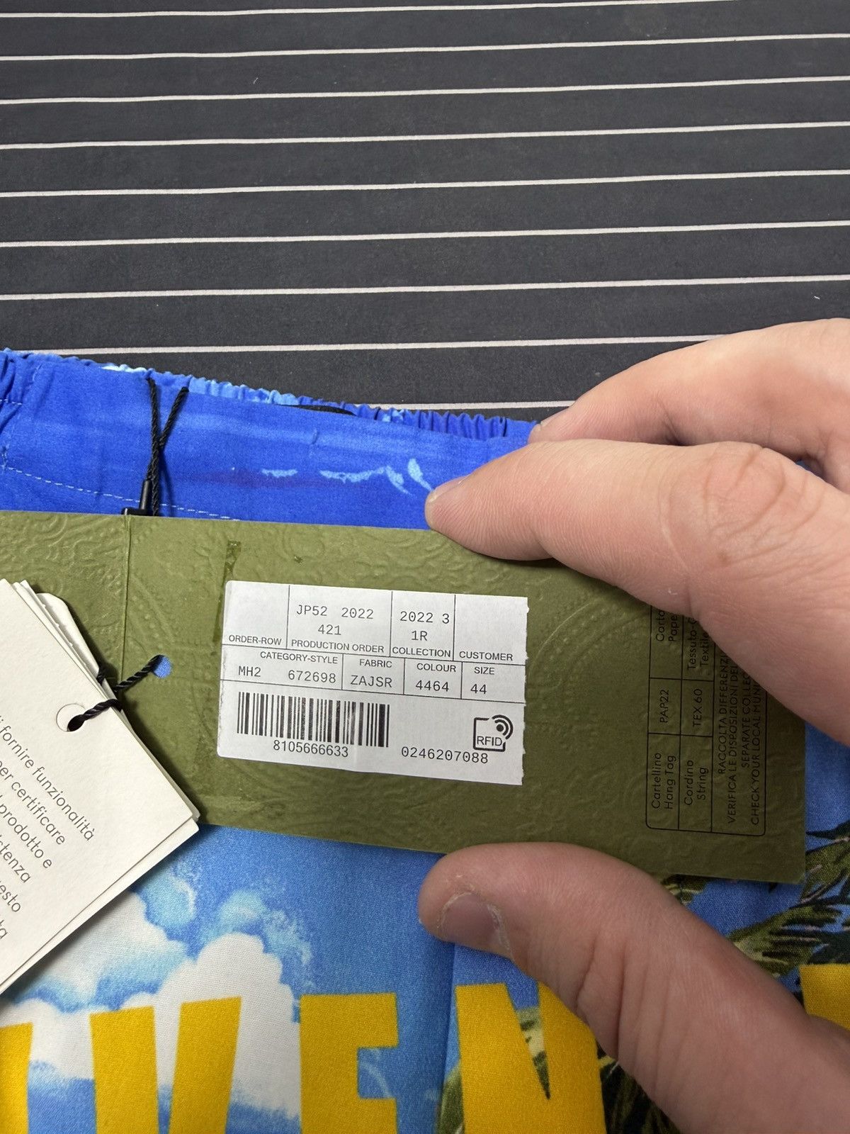 Gucci Gucci Souvenir From Los Angeles Shorts Blue Hawaii Print Size US 29 - 10 Thumbnail