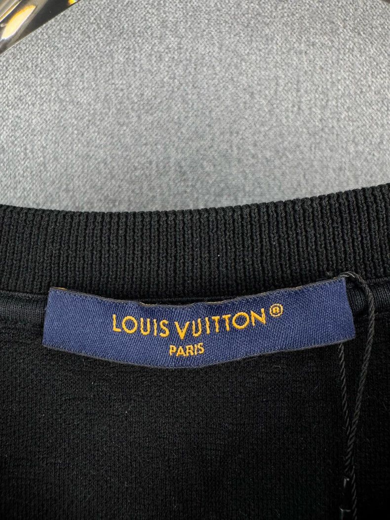 Louis Vuitton Louis Vuitton New Black Pocket Dark Lines Full LOGO Short Size US L / EU 52-54 / 3 - 4 Thumbnail