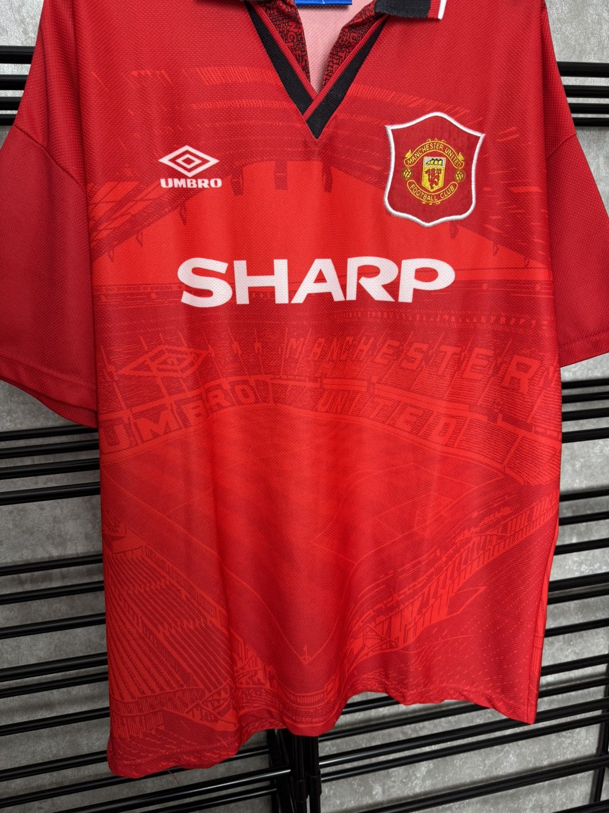 Umbro MANCHESTER UNITED 1994/96 HOME FOOTBALL SHIRT UMBRO JERSEY Size US L / EU 52-54 / 3 - 3 Thumbnail