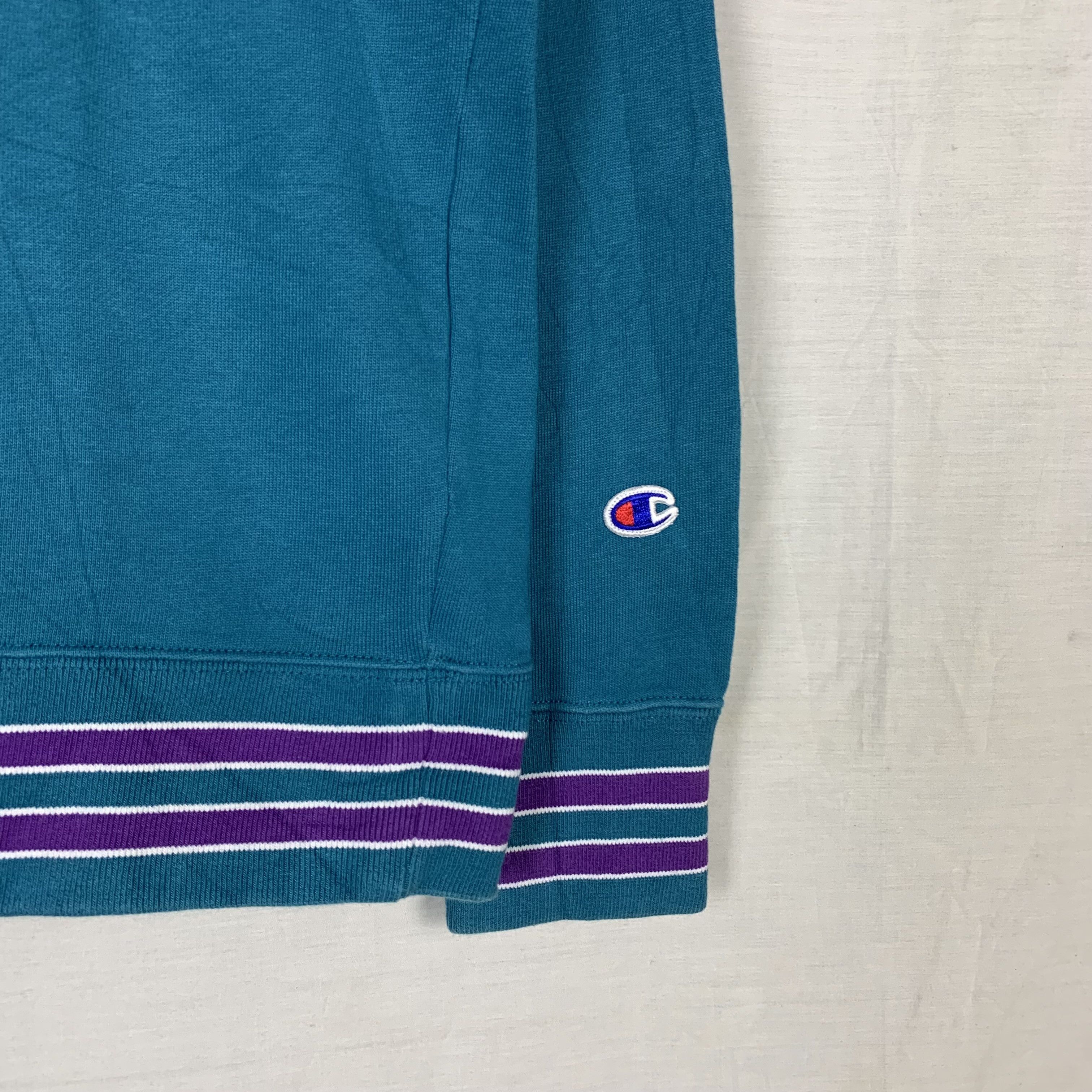 Champion Vintage Champion Sweatshirt Crewneck Size US L / EU 52-54 / 3 - 3 Thumbnail