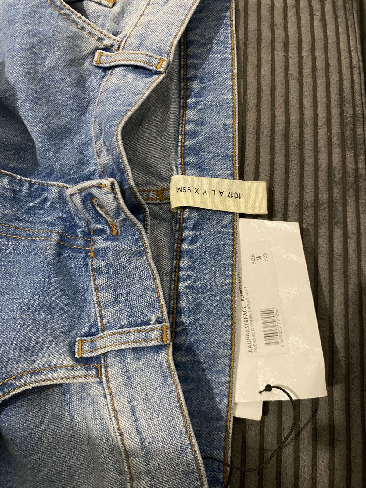 1017 ALYX 9SM Oversized denim cargo pants 1017 ALYX 9SM Size US 32 / EU 48 - 2 Thumbnail