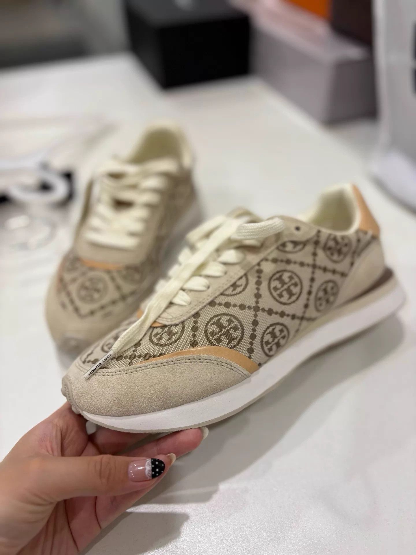 Tory Burch Tory Burch Beige Suede TB Logo Sneaker New 36 (36.5-37) Size US 5.5 / IT 35.5 - 2 Thumbnail