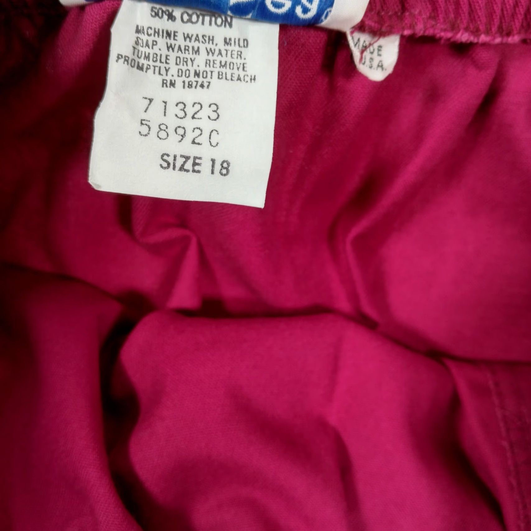 Vintage VINTAGE Land' n Sea Skirt 18 Maroon A-Line Midi Elastic Pull On Pockets Womens Cotton Polyester Twill Classic Modest Office Wear 50" Hips 30" Waist Size 40" / US 18 - 4 Thumbnail