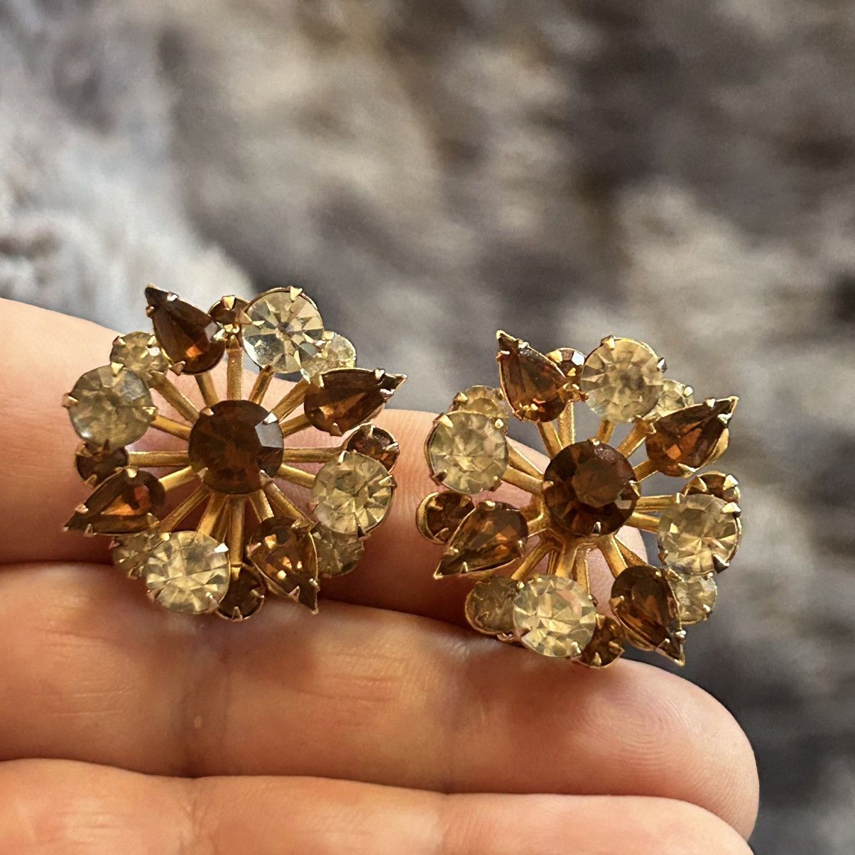Vintage Vintage 60’s brown and clear glass stone clip on earrings Size ONE SIZE - 4 Thumbnail