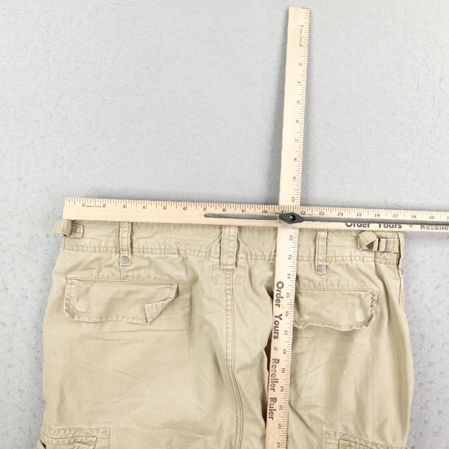 Polo Ralph Lauren VINTAGE Polo Ralph Lauren Shorts Cargo Paratrooper Military Drawstring Mens 34 Beige Outdoor Herringbone Pockets Adjustable Waist 10" Inseam Mens Size US S / EU 44-46 / 1 - 6 Thumbnail