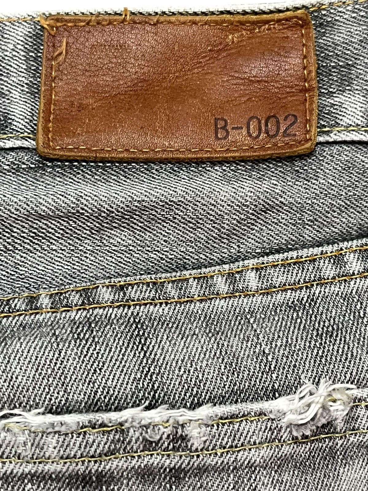 Uniqlo Vintage Uniqlo B-002 Flare Faded Distressed Denim Size US 30 / EU 46 - 7 Thumbnail