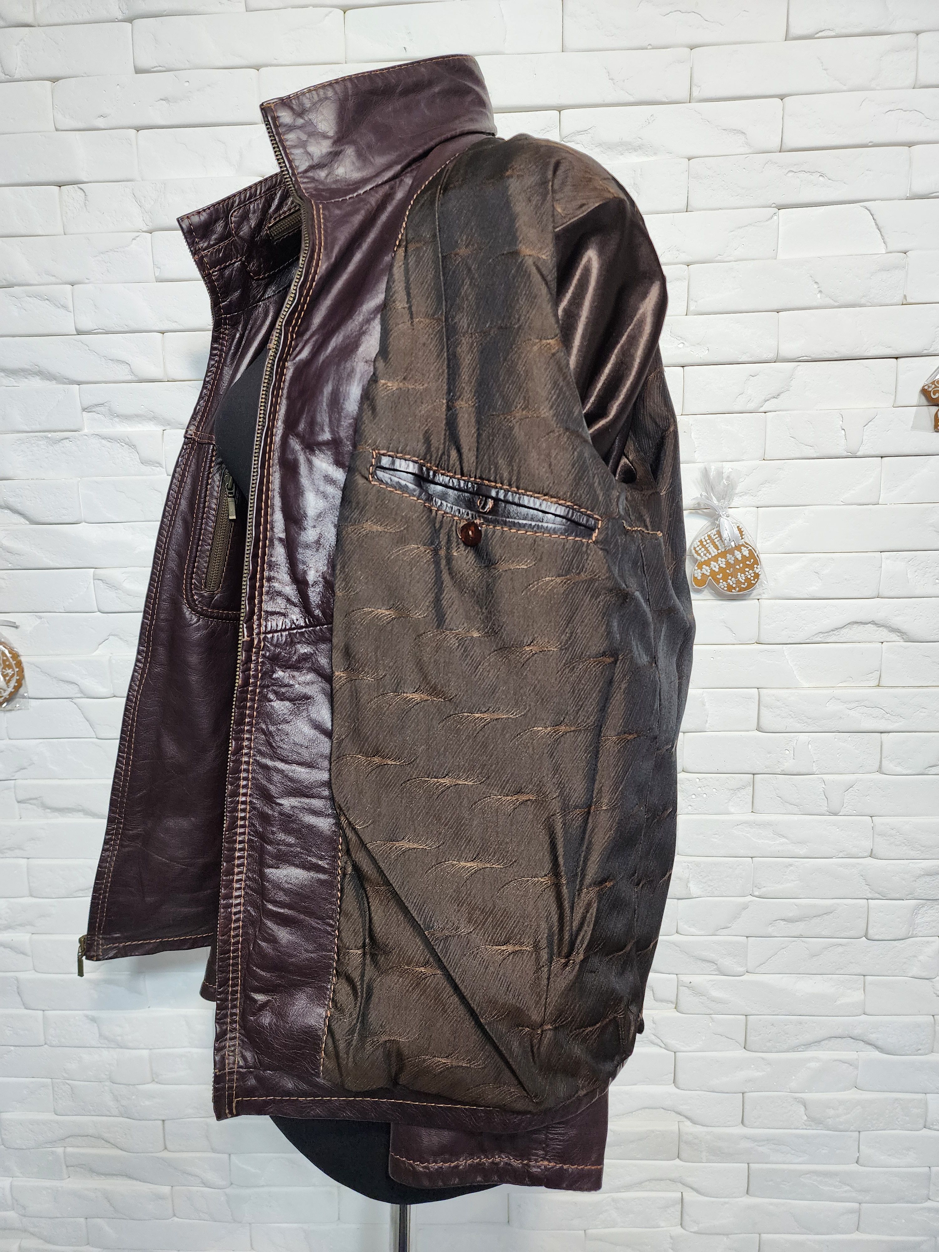 Uniqlo Brown Leather Jacket: Men's Zippered Bomber with Pockets Size US M / EU 48-50 / 2 - 11 Thumbnail