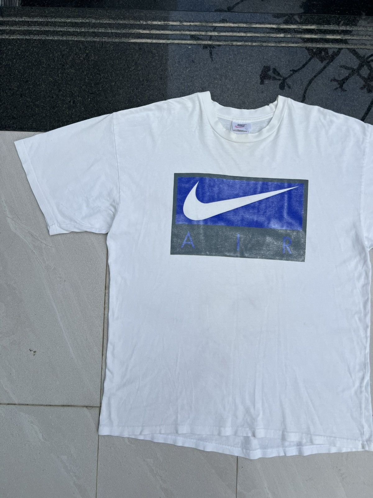 Nike × Vintage 90s Nike Big Central Swoosh Vintage Y2K Oversized T-Shirt Size US L / EU 52-54 / 3 - 2 Thumbnail